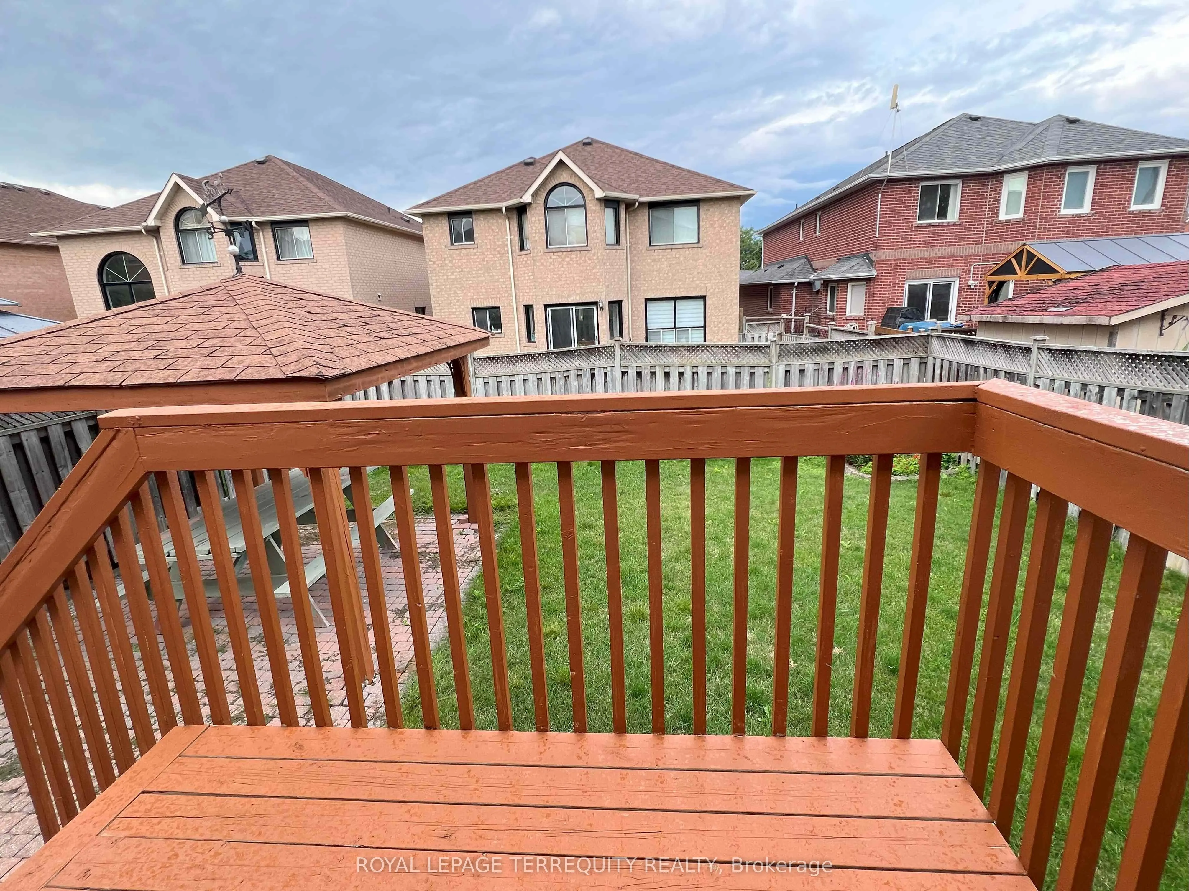 5252 Willowside Court