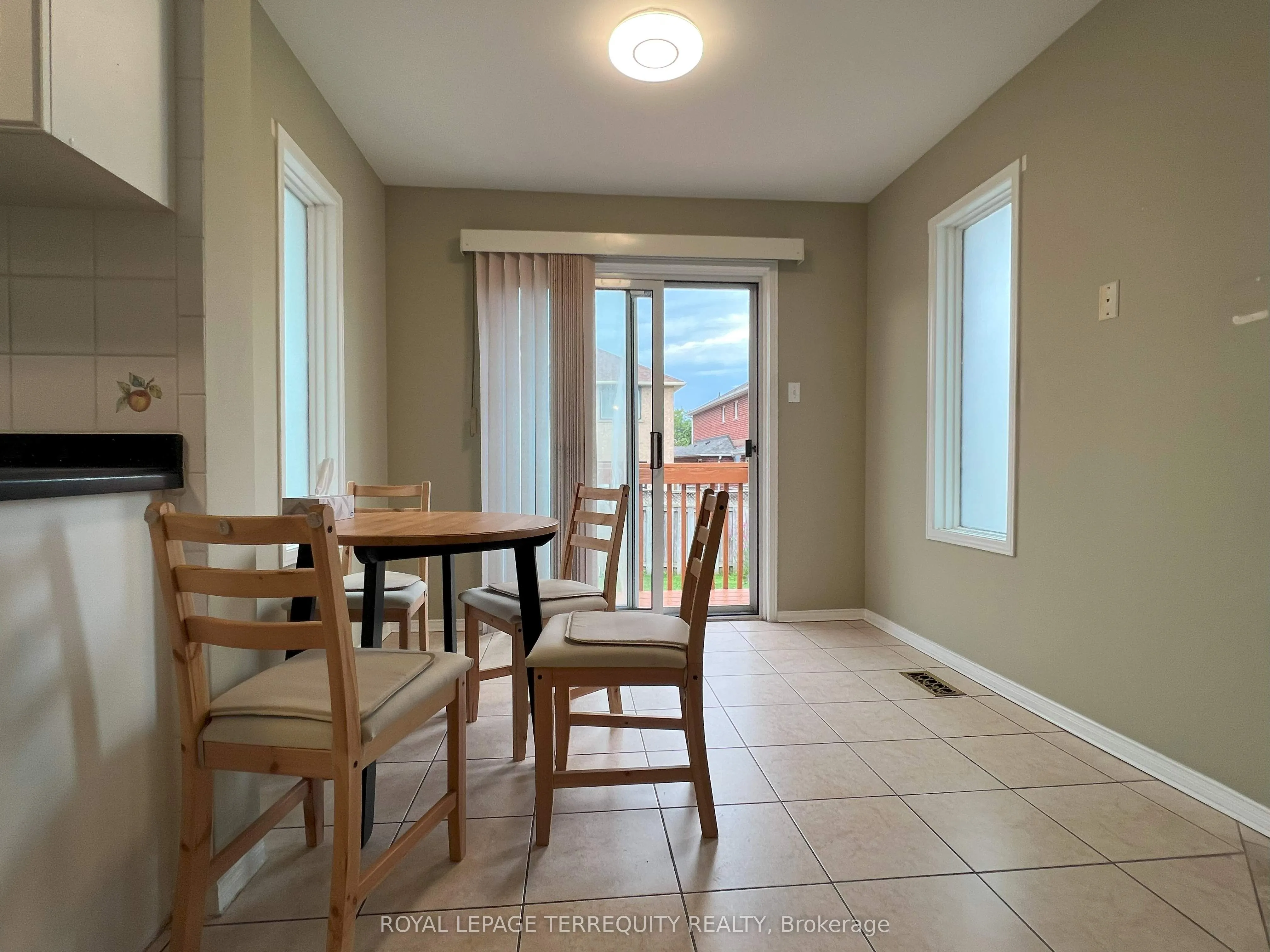 5252 Willowside Court