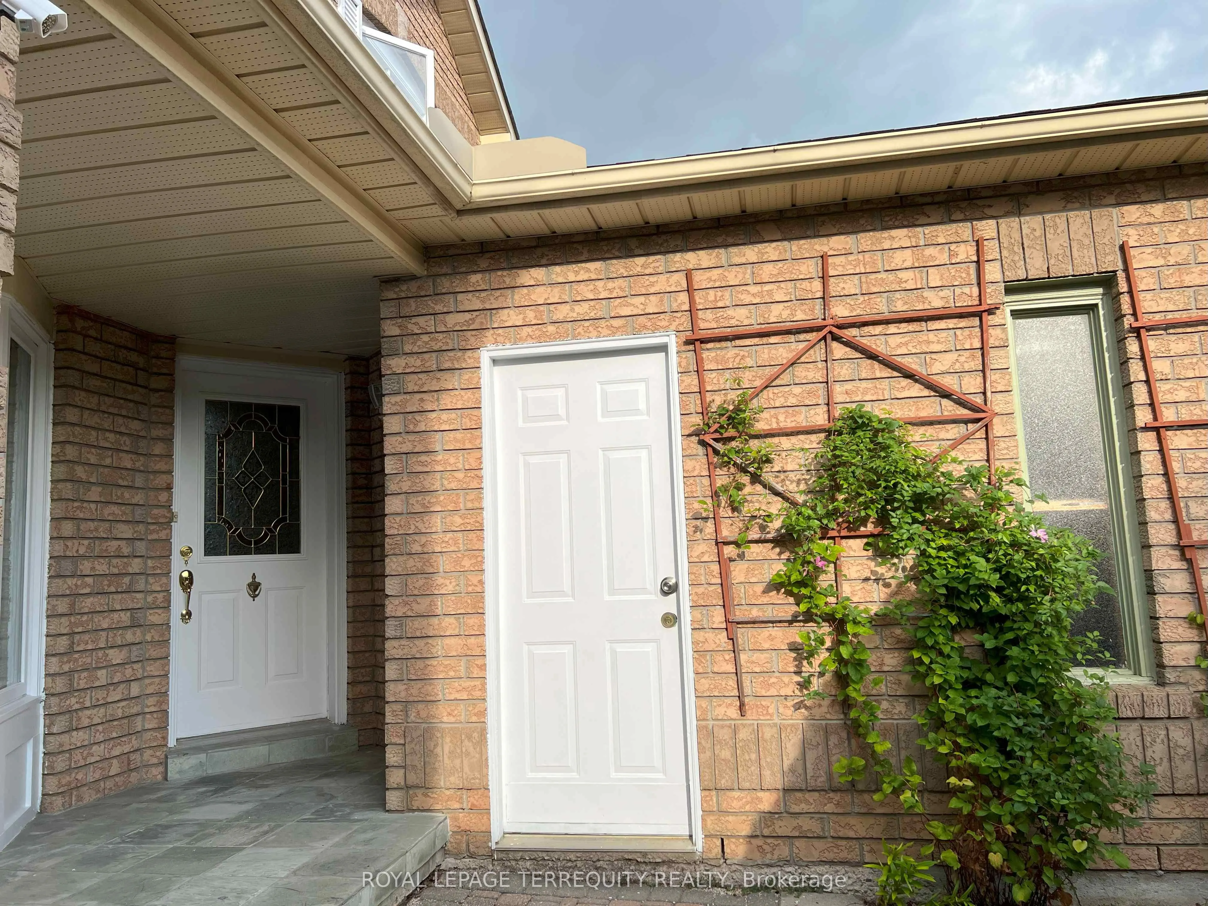 5252 Willowside Court