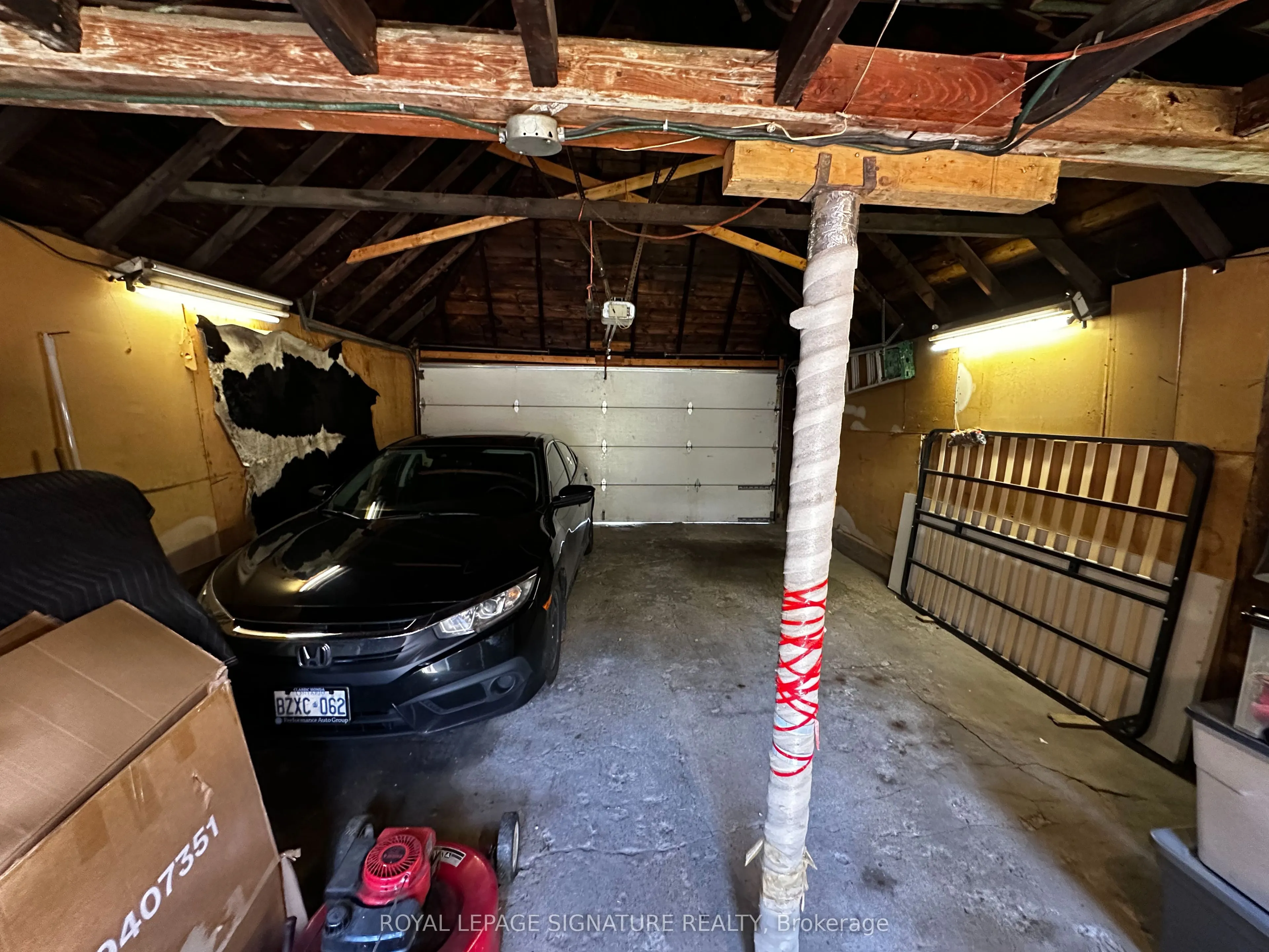 198 Earlscourt Avenue, #Upper