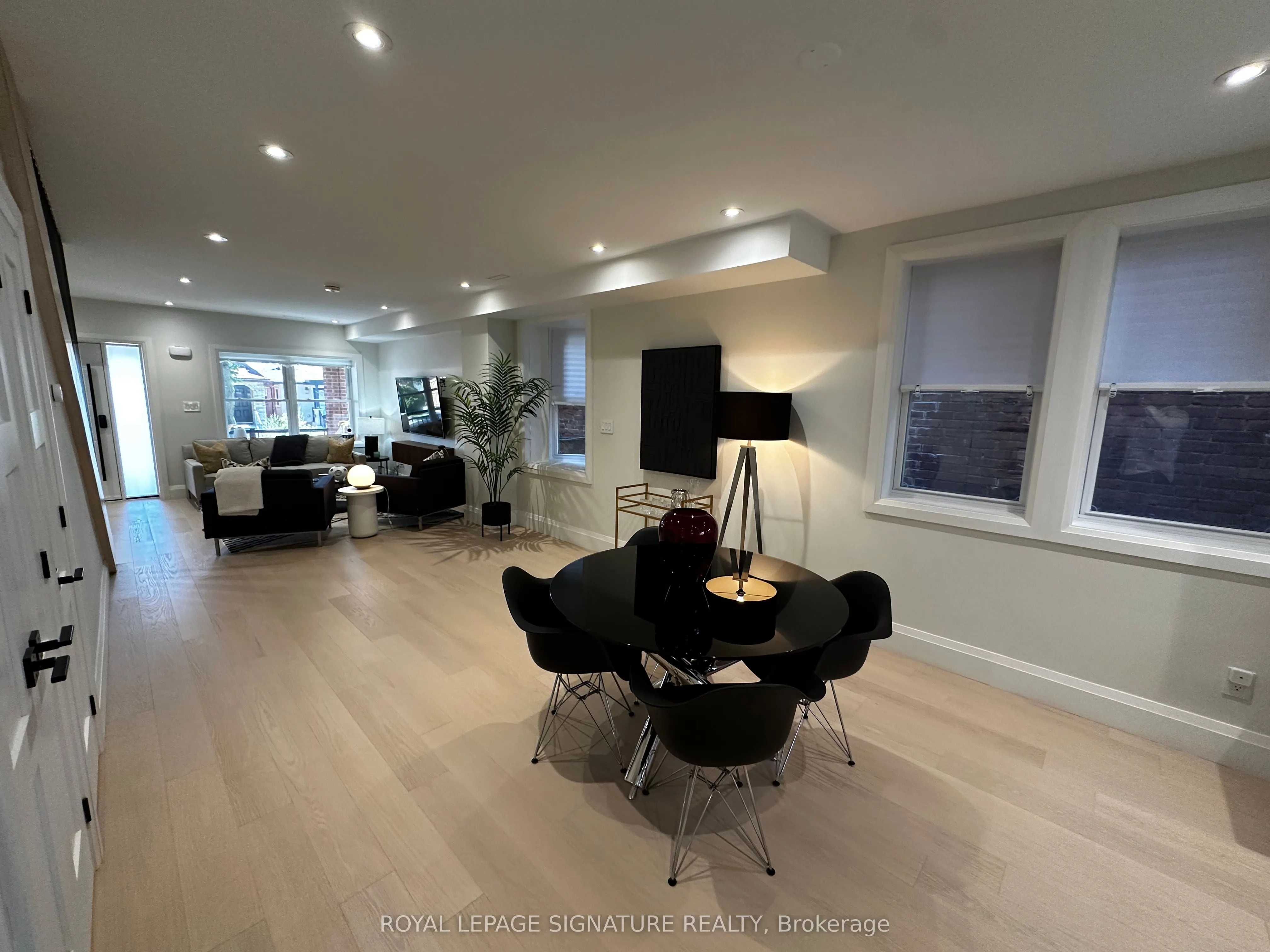 198 Earlscourt Avenue, #Upper