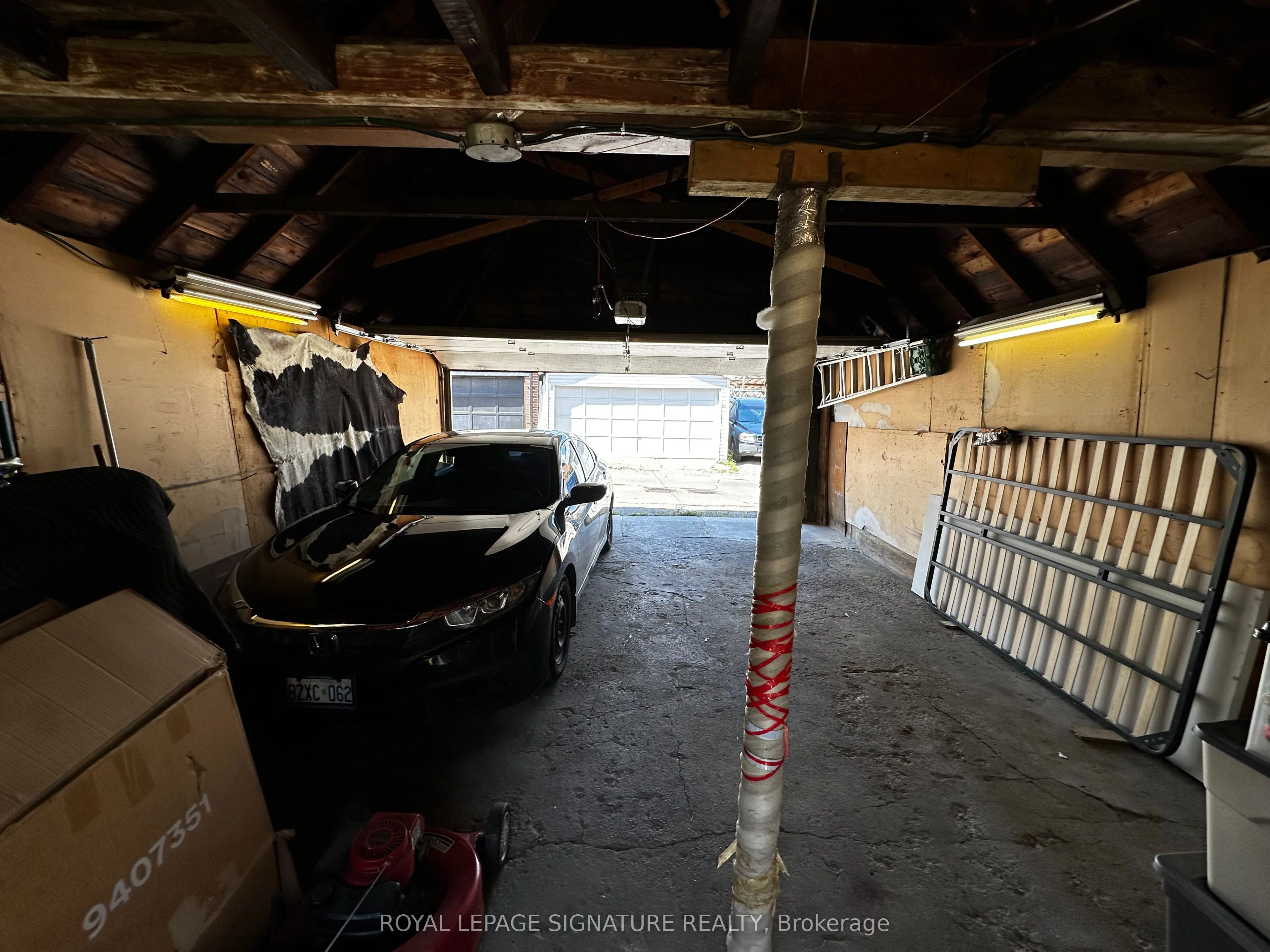 198 Earlscourt Avenue, #Upper