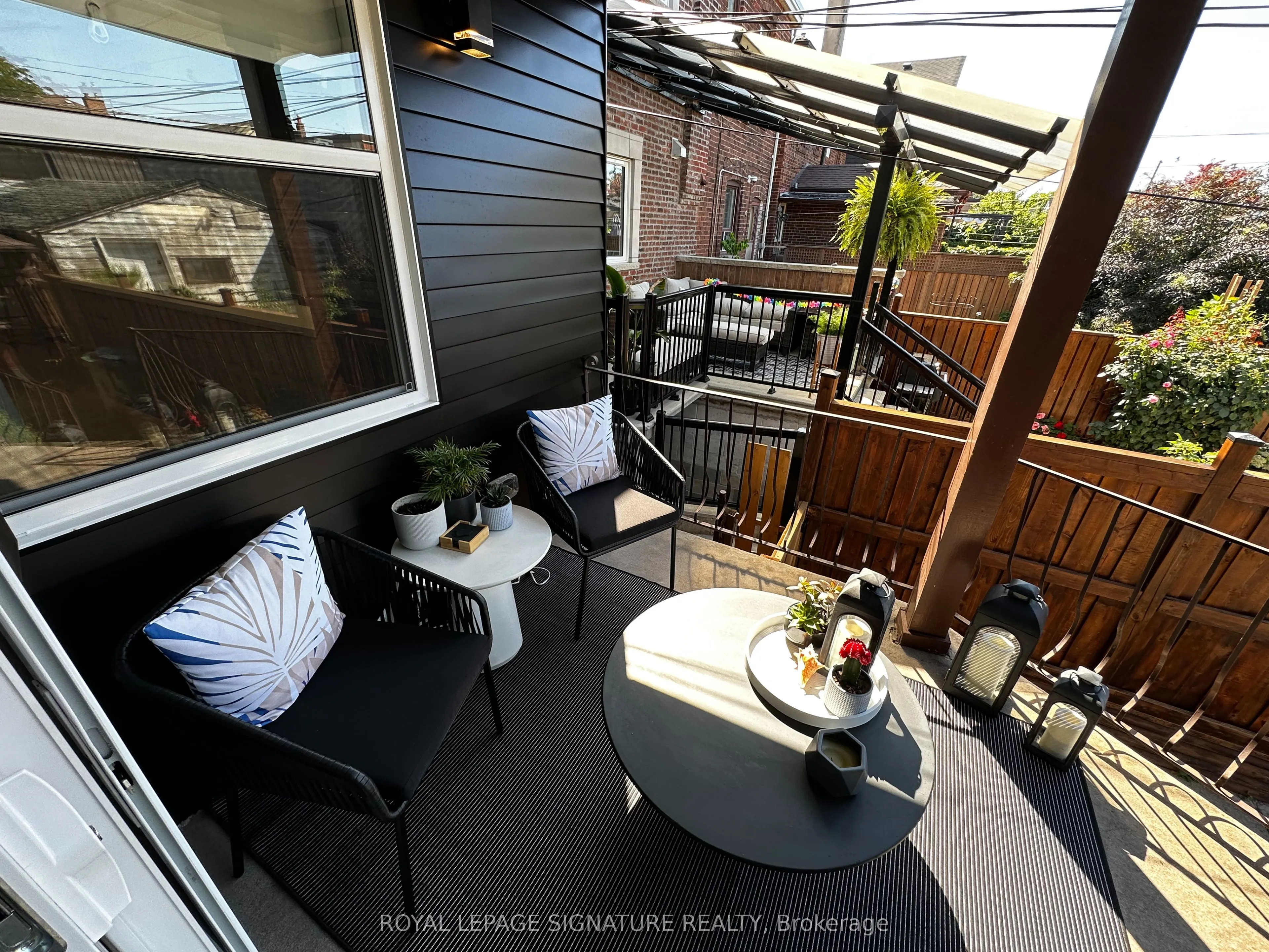 198 Earlscourt Avenue, #Upper