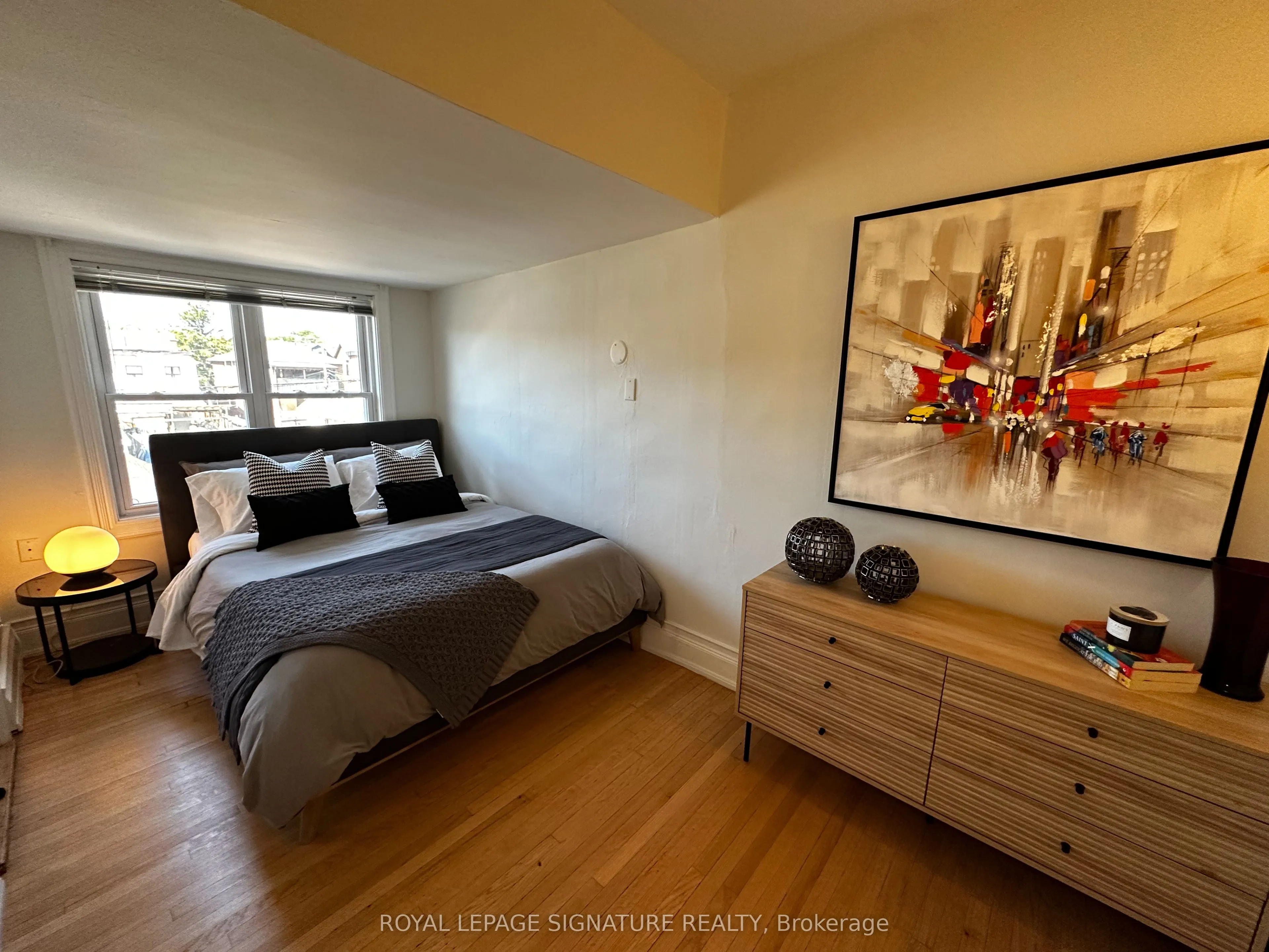 198 Earlscourt Avenue, #Upper