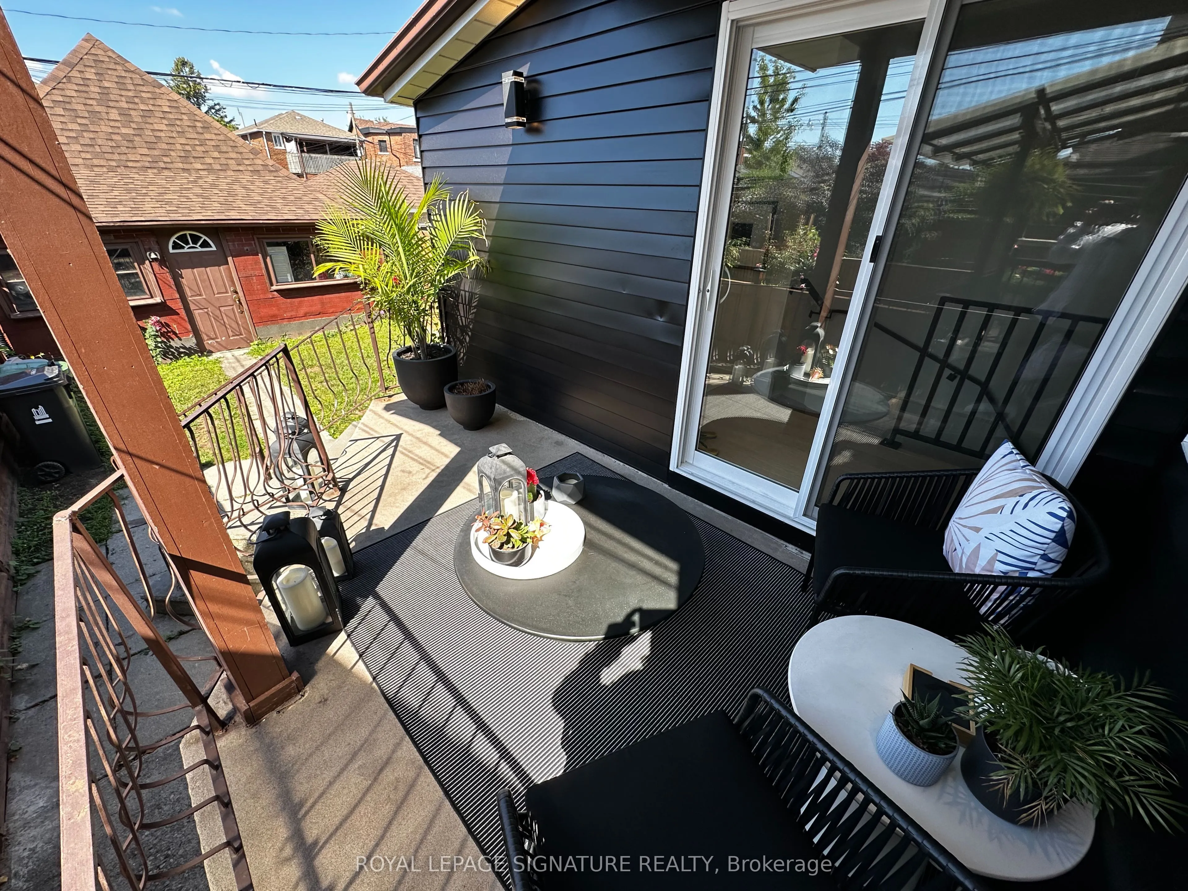 198 Earlscourt Avenue, #Upper