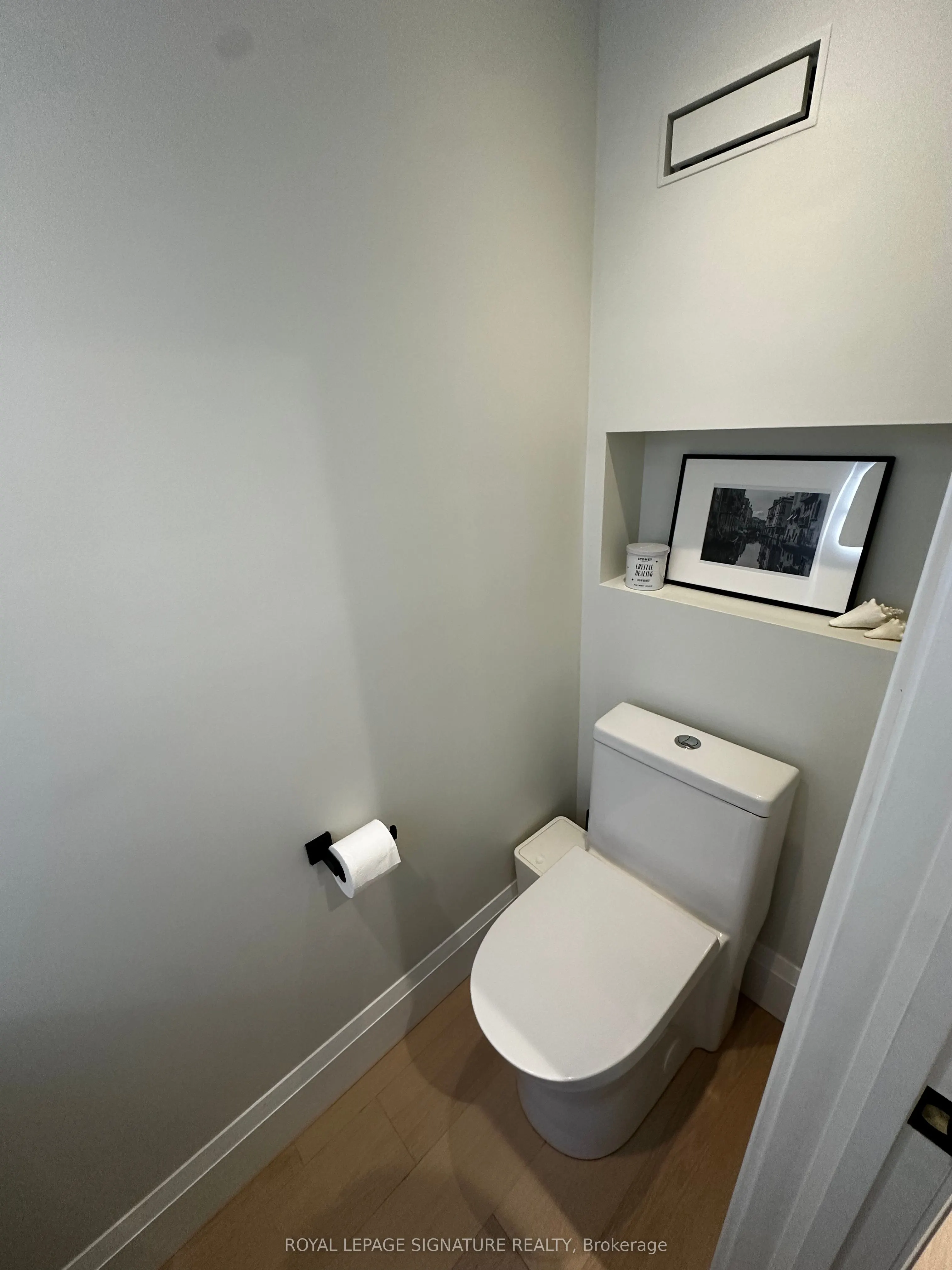 198 Earlscourt Avenue, #Upper