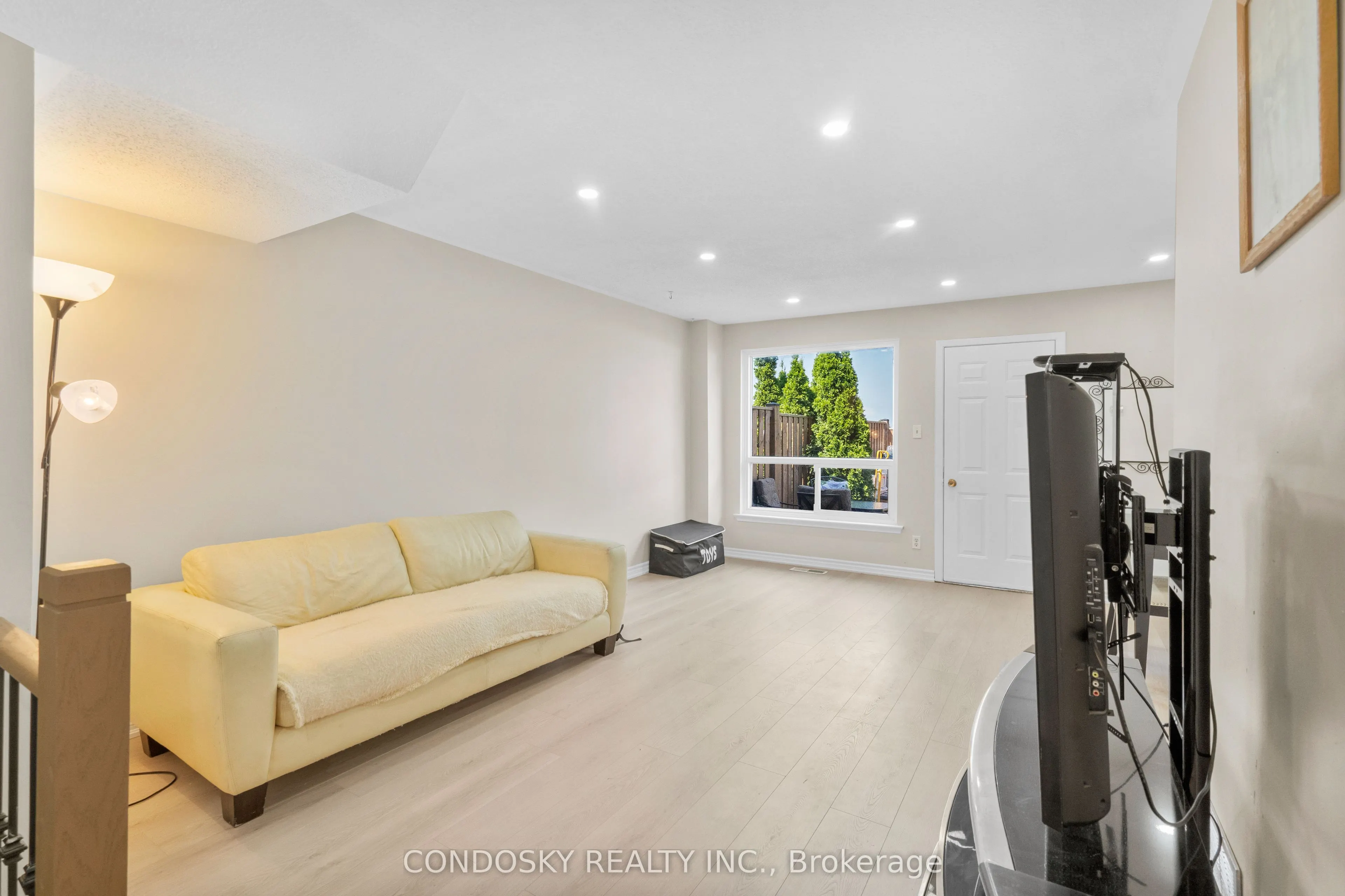 42 Village Court, #21