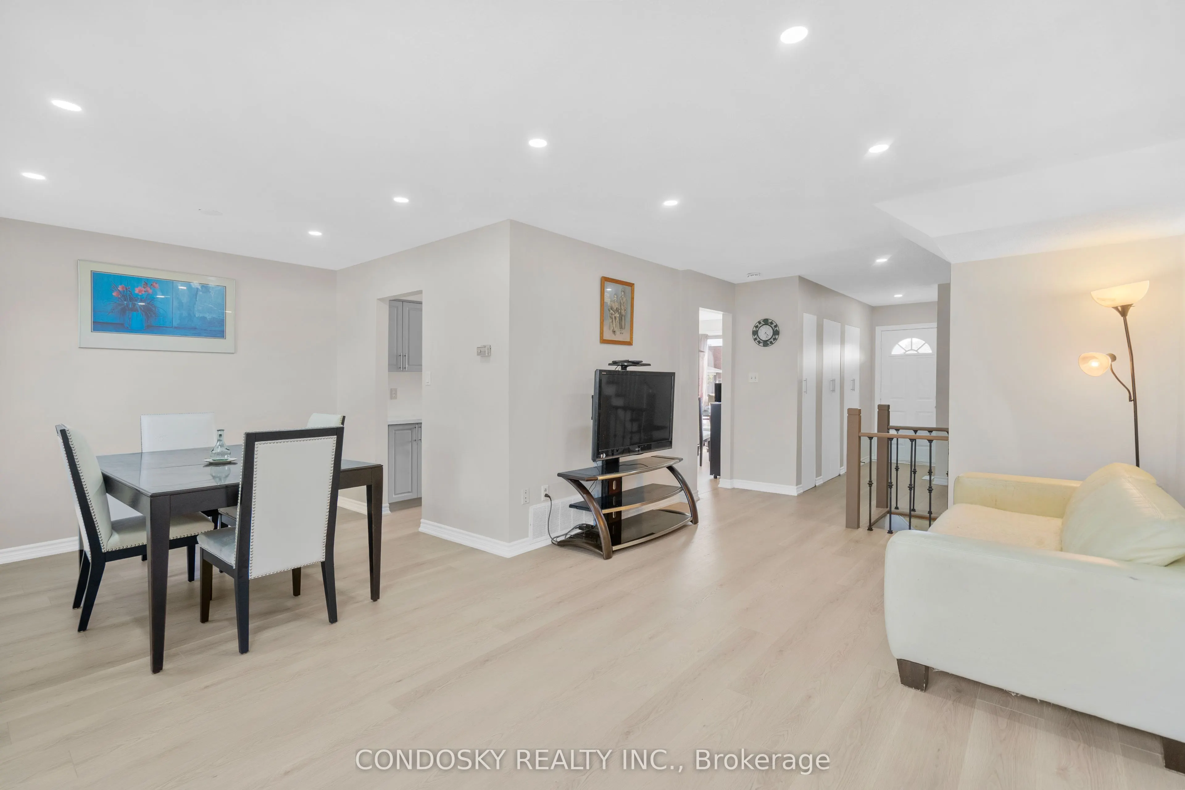 42 Village Court, #21