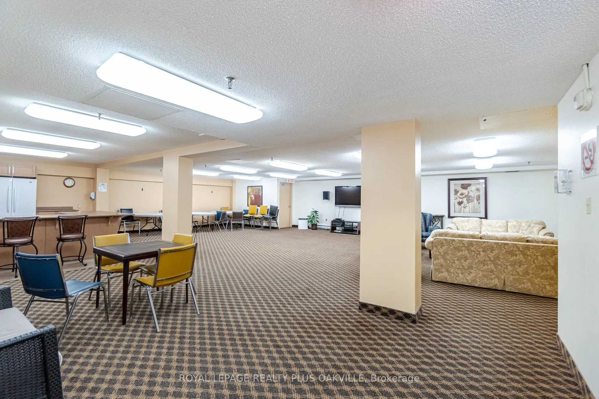 1225 North Shore Boulevard E, #104