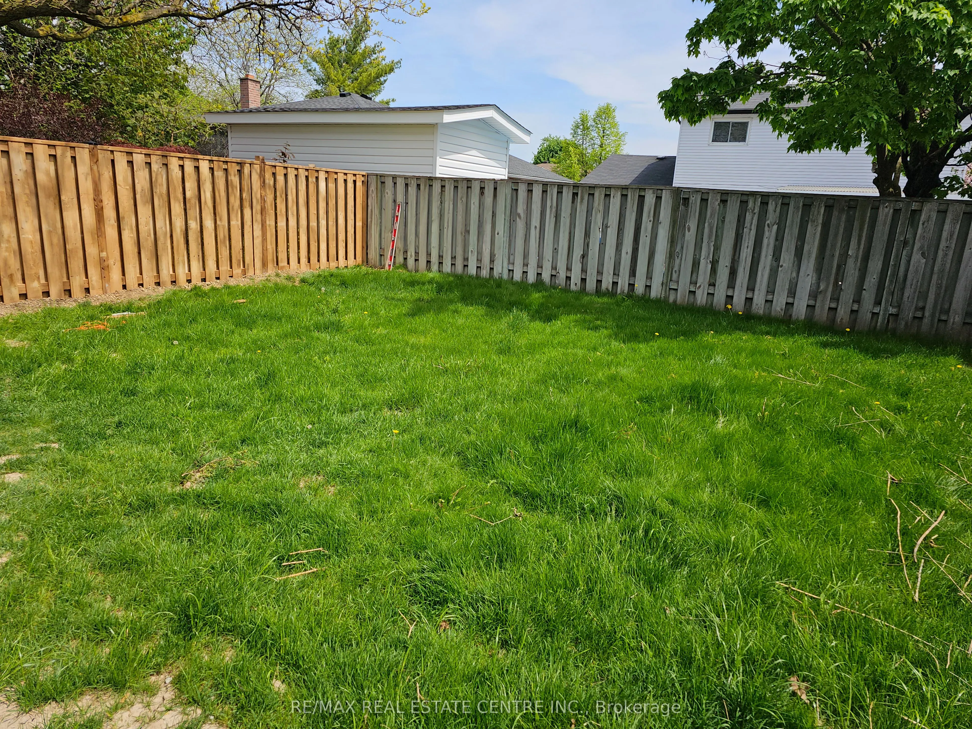 896 Morley Avenue, #Lower