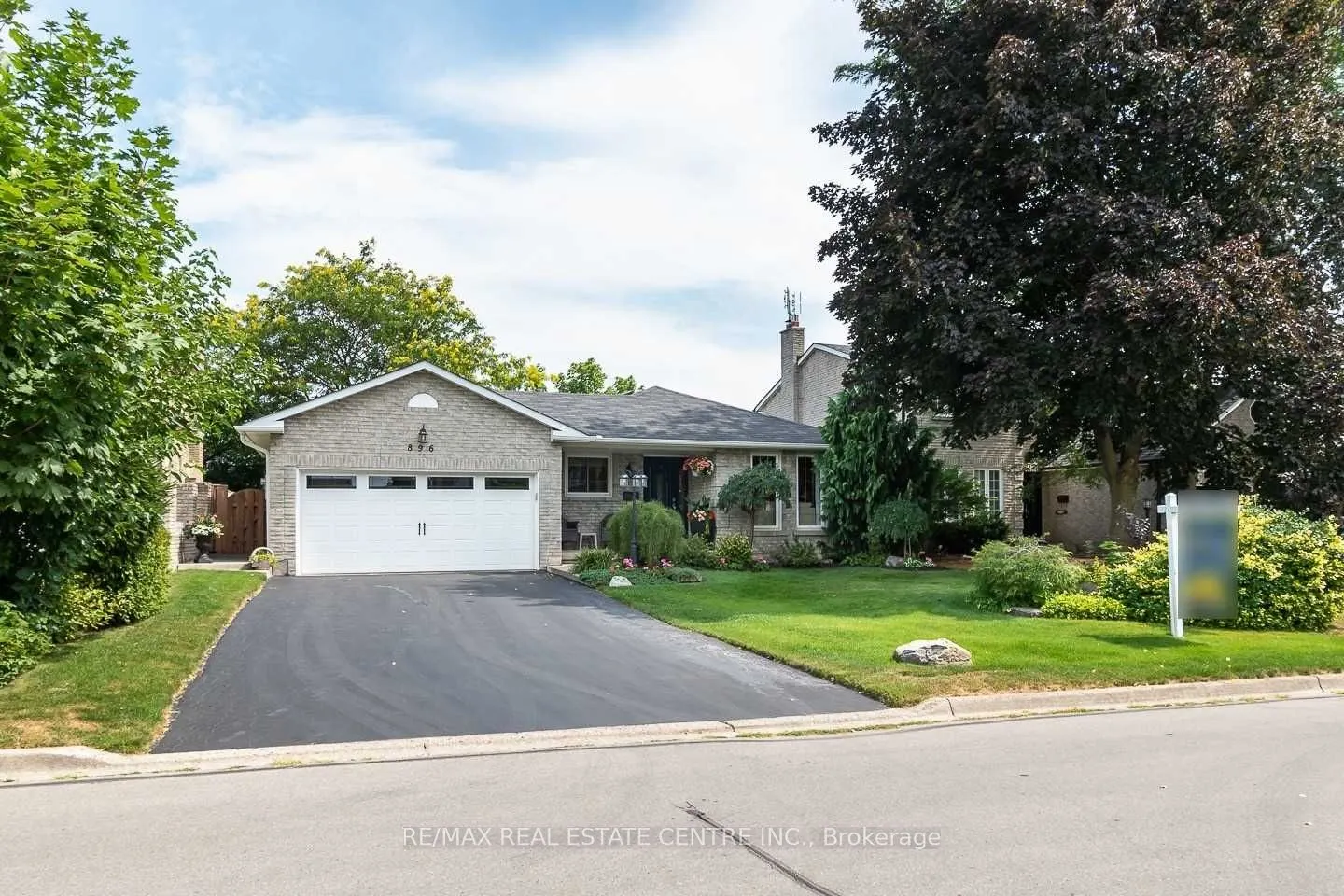 896 Morley Avenue, #Lower