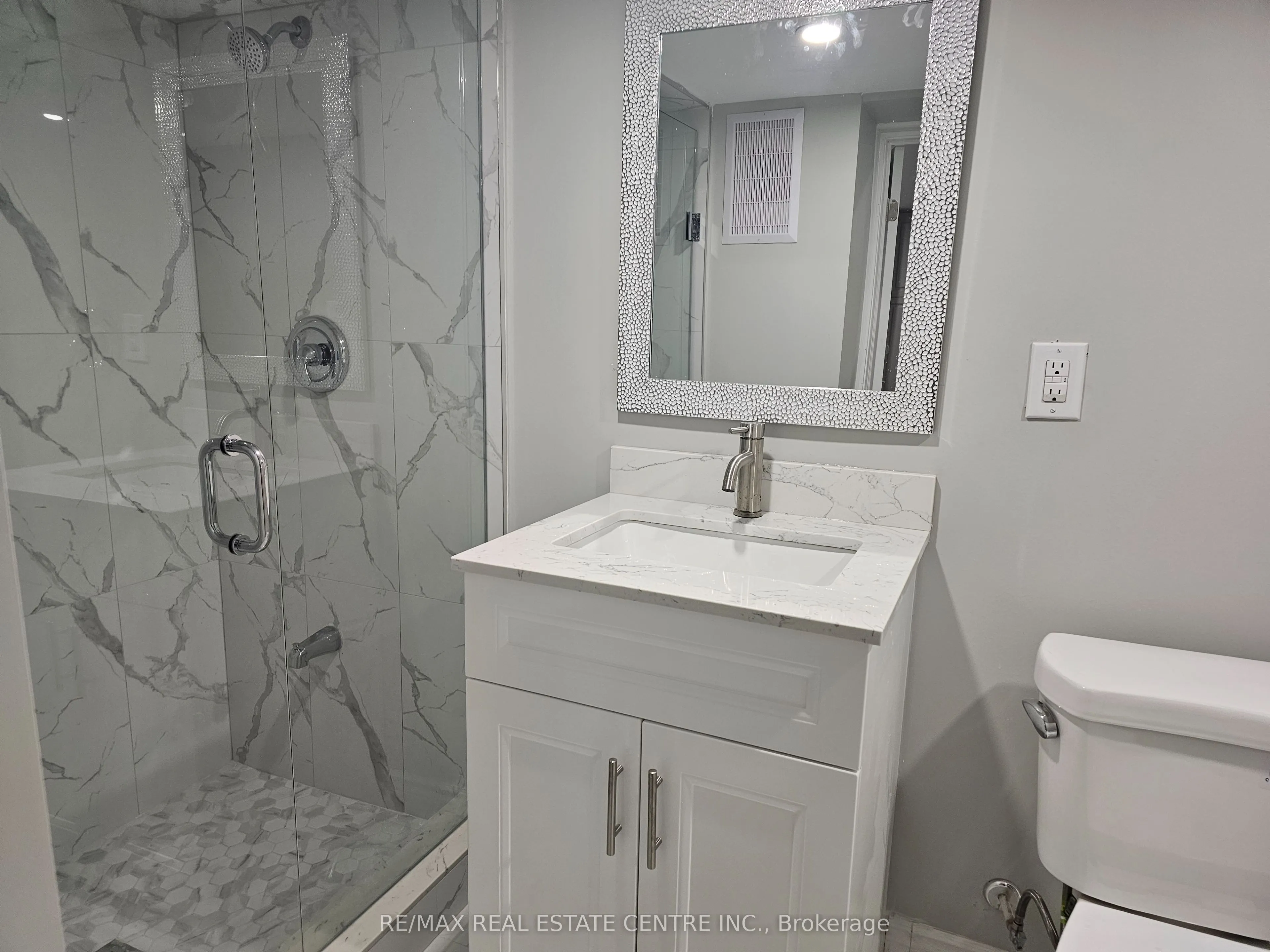 896 Morley Avenue, #Lower