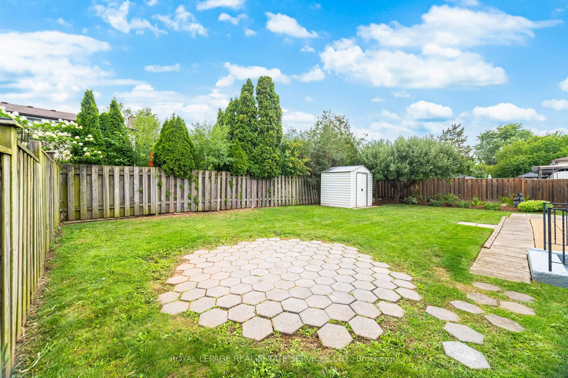 518 Vanguard Crescent