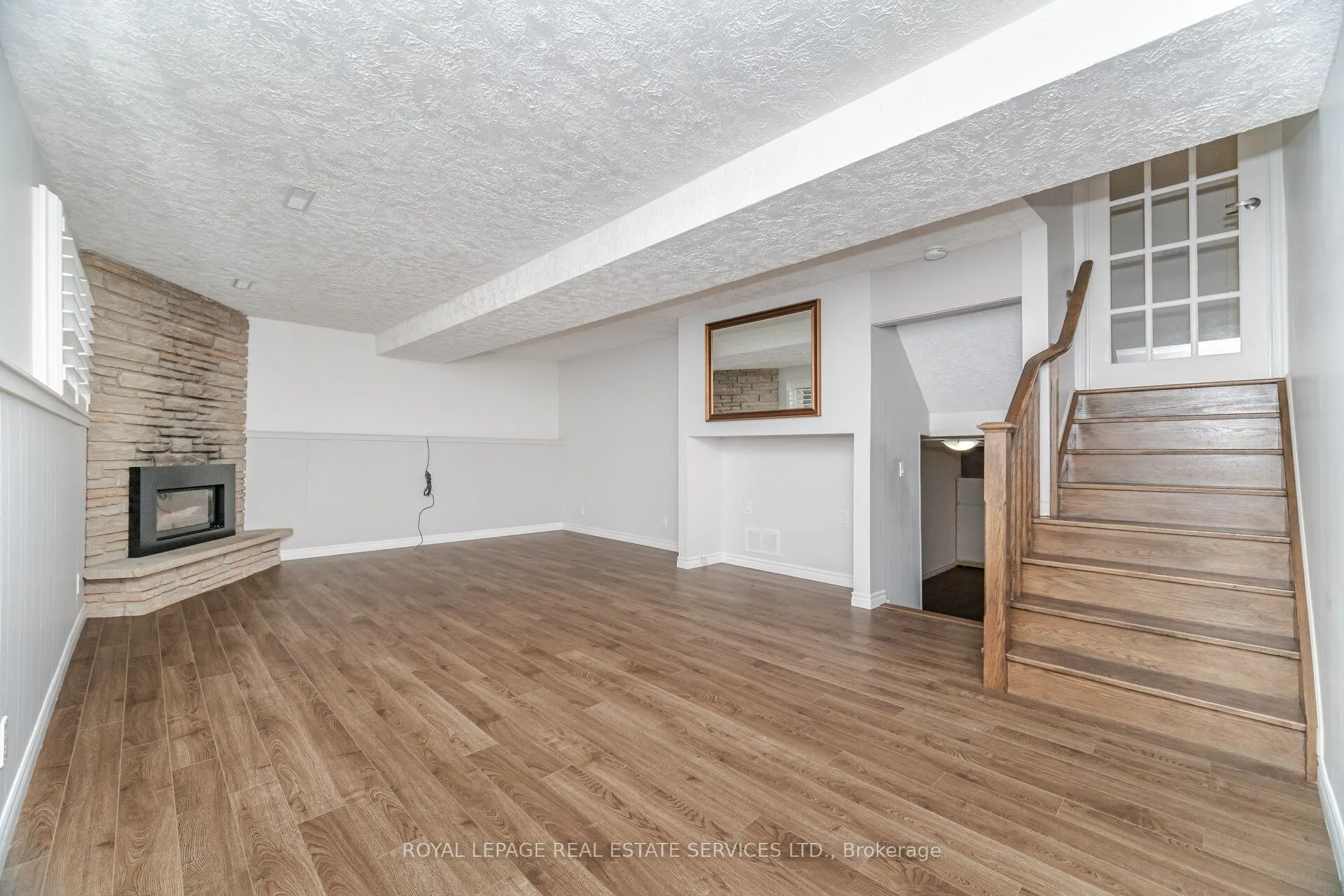518 Vanguard Crescent