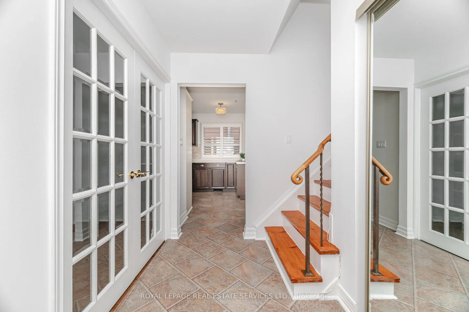518 Vanguard Crescent