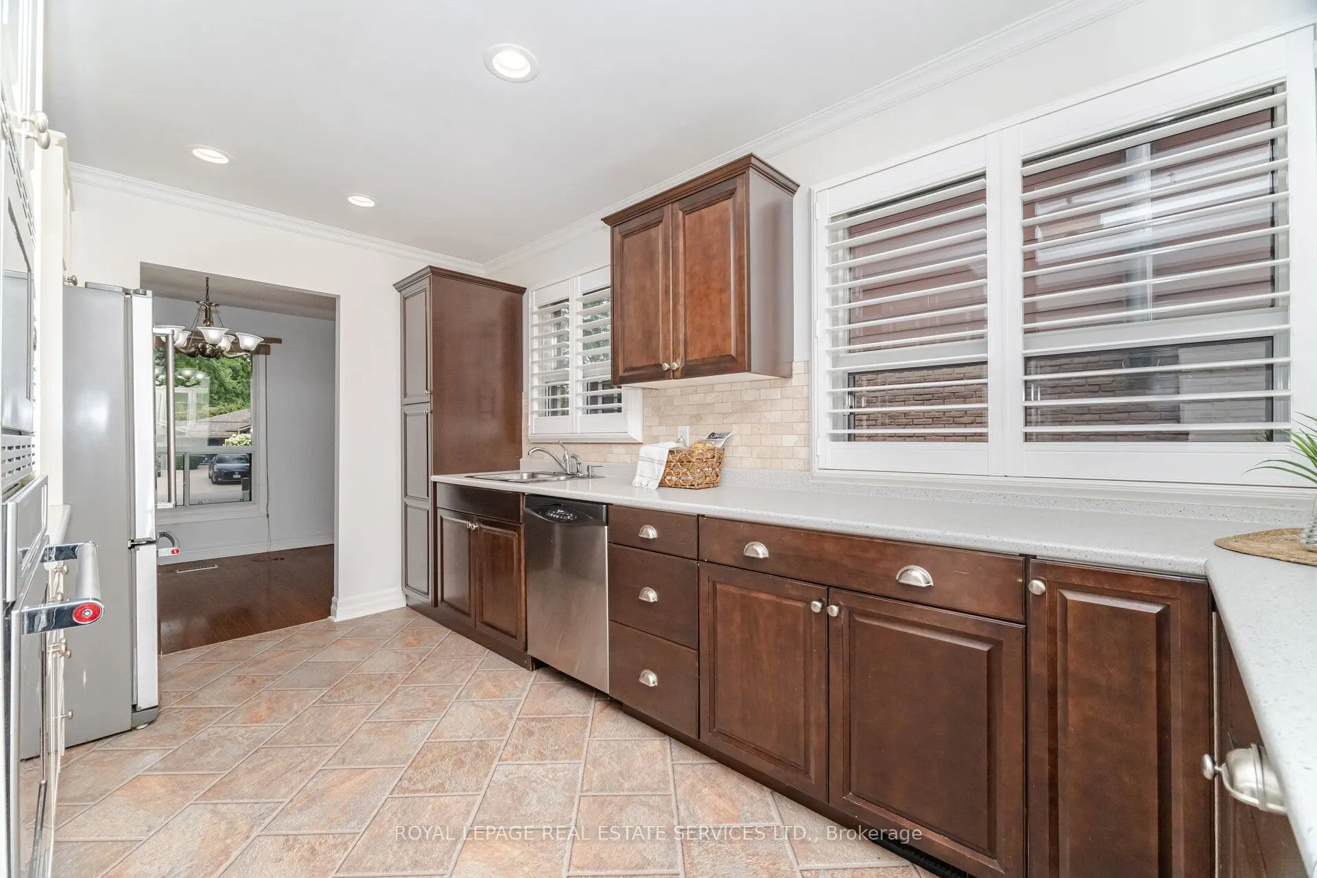 518 Vanguard Crescent