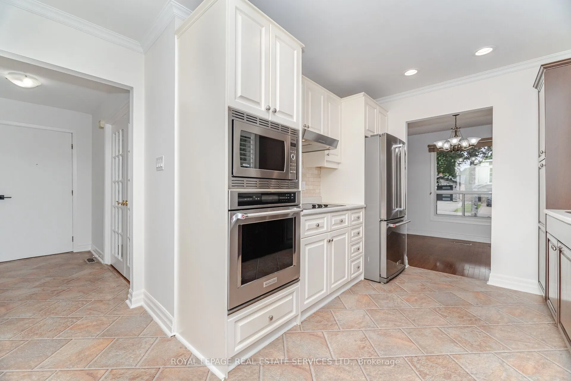 518 Vanguard Crescent