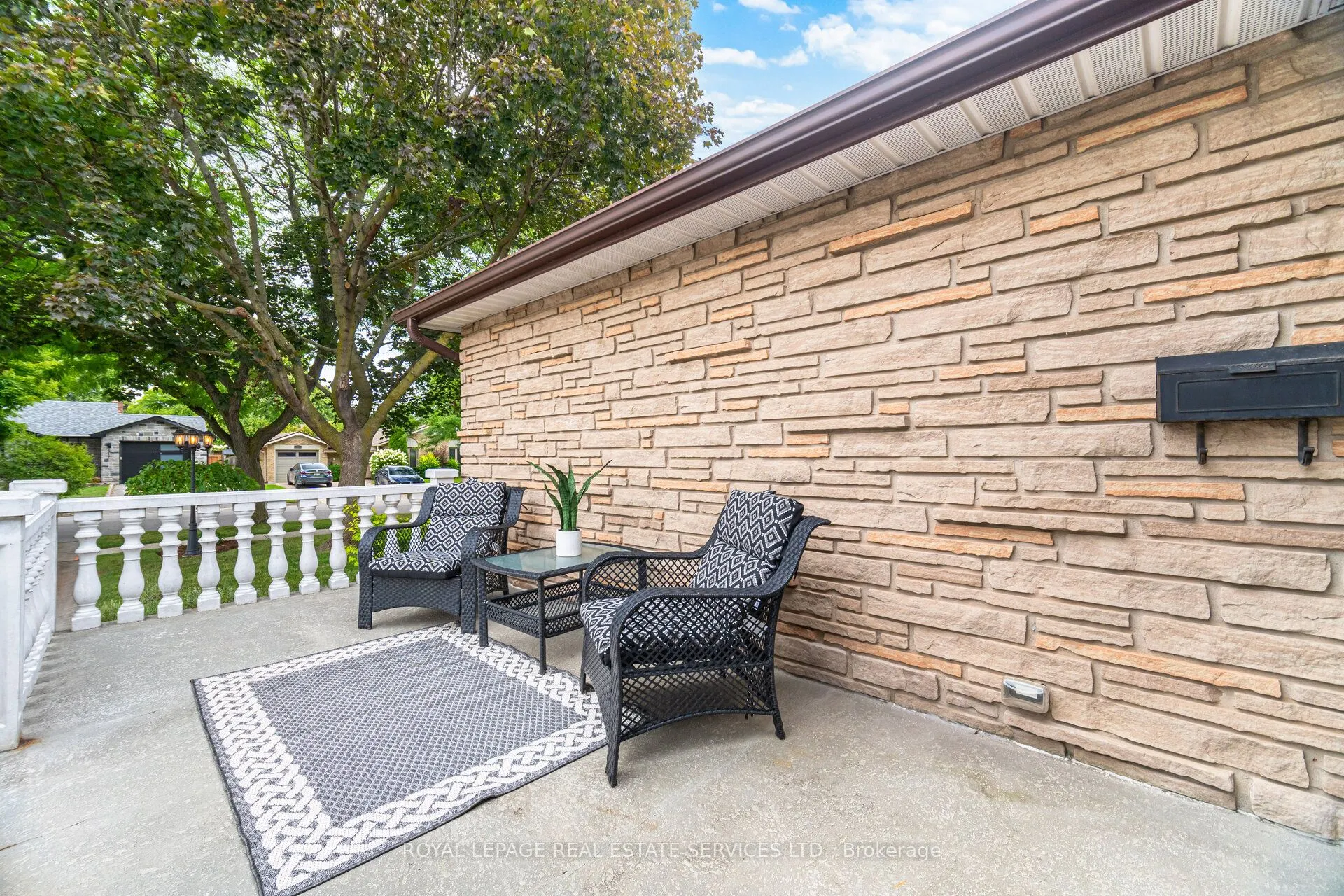 518 Vanguard Crescent