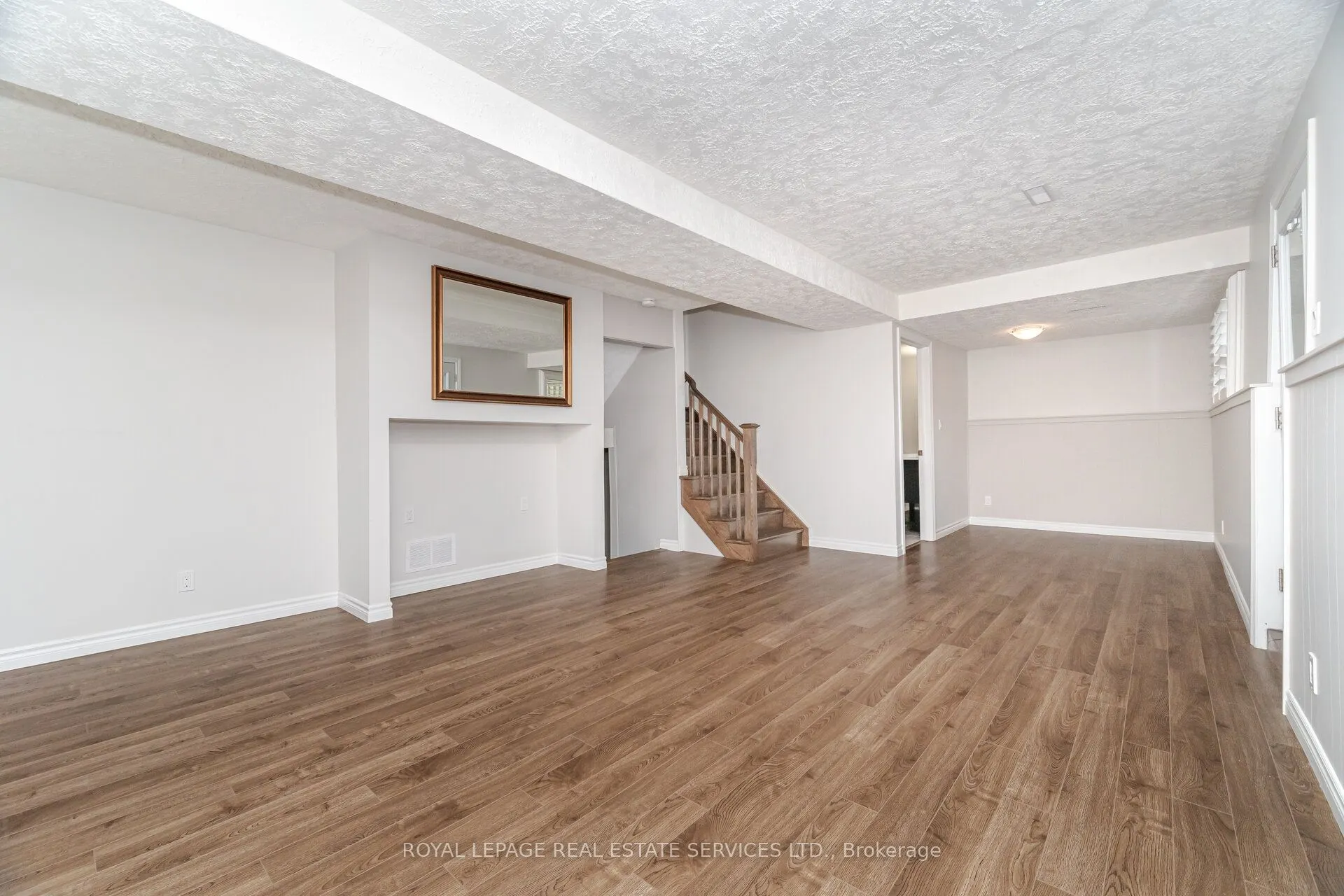 518 Vanguard Crescent