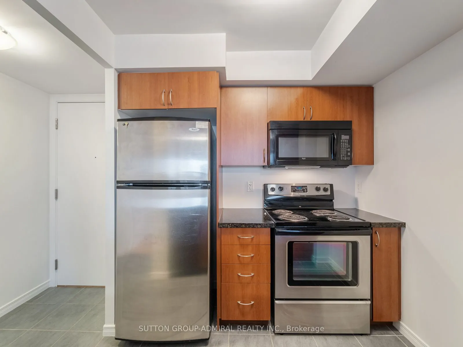 60 Heintzman Street, #1715