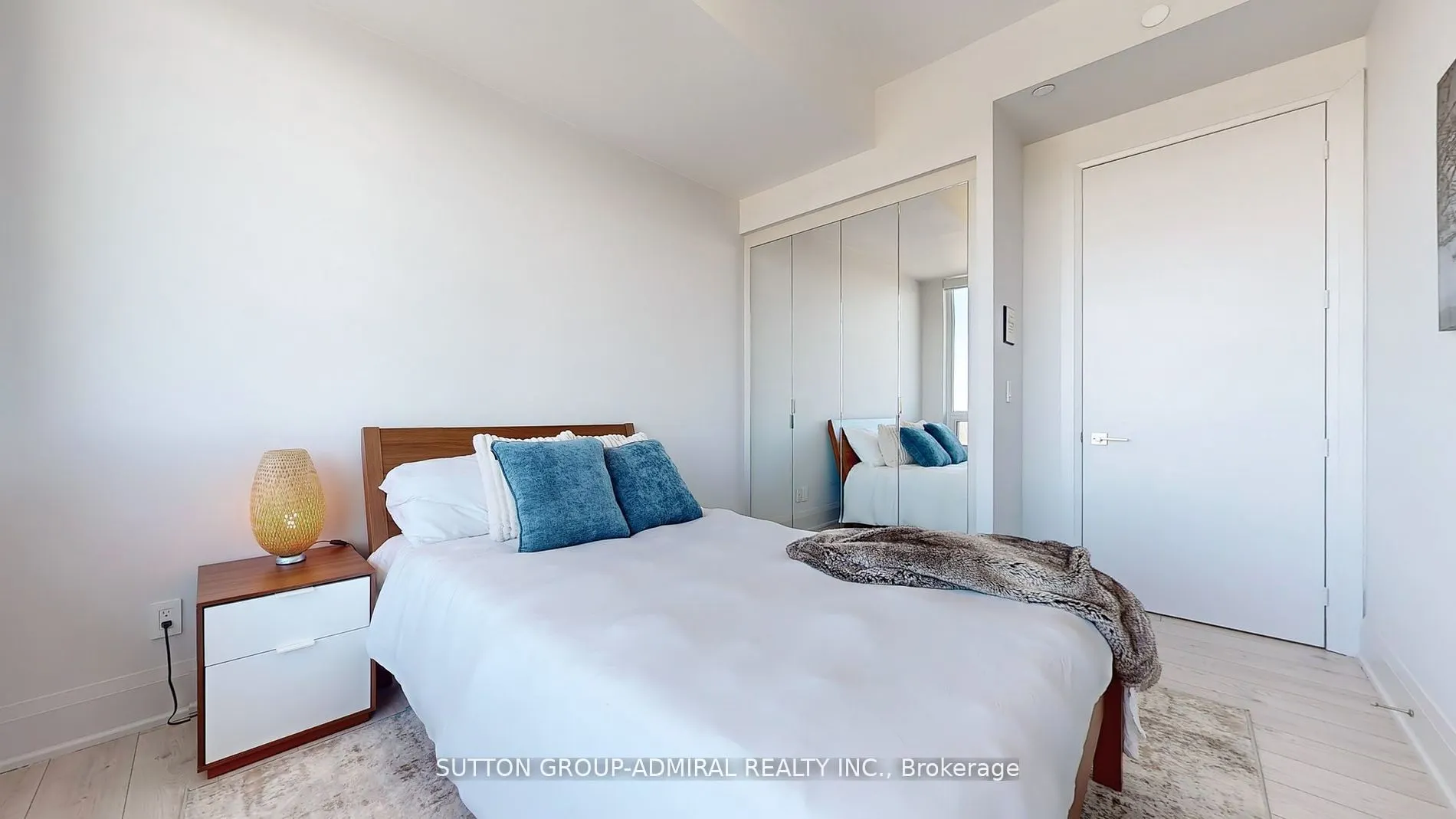 36 Park Lawn Road, #4205