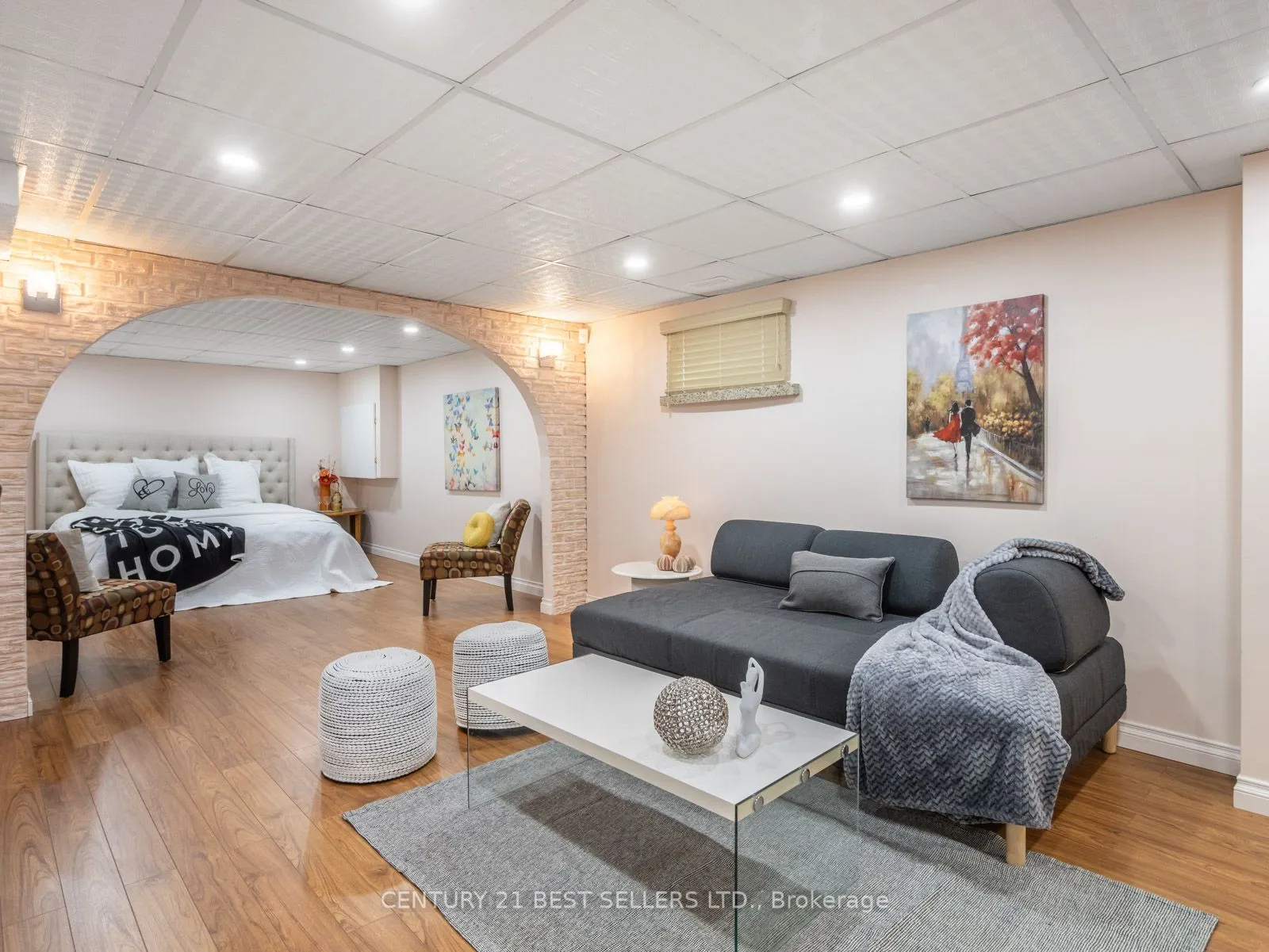 15 Blackthorn Lane