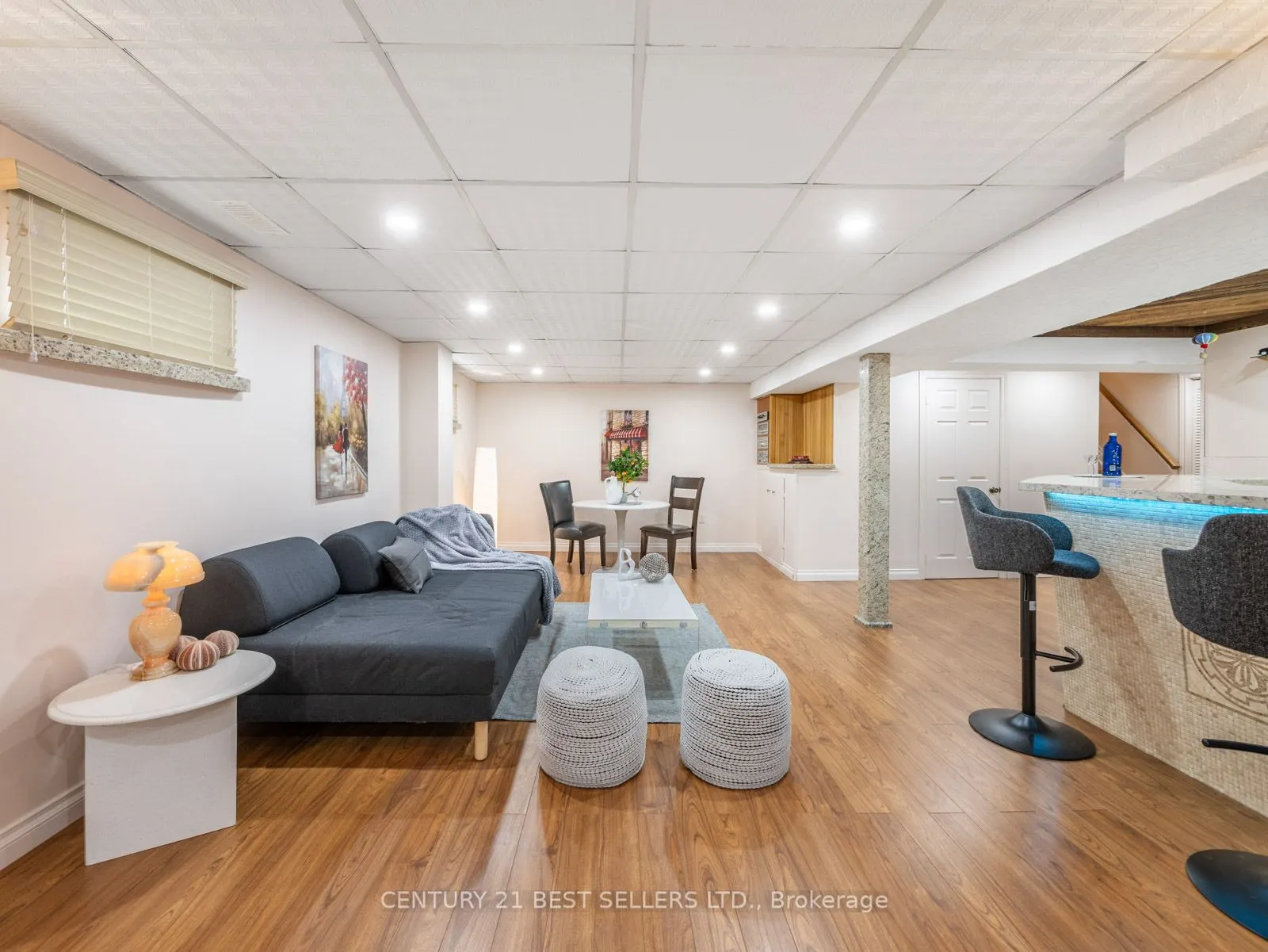15 Blackthorn Lane