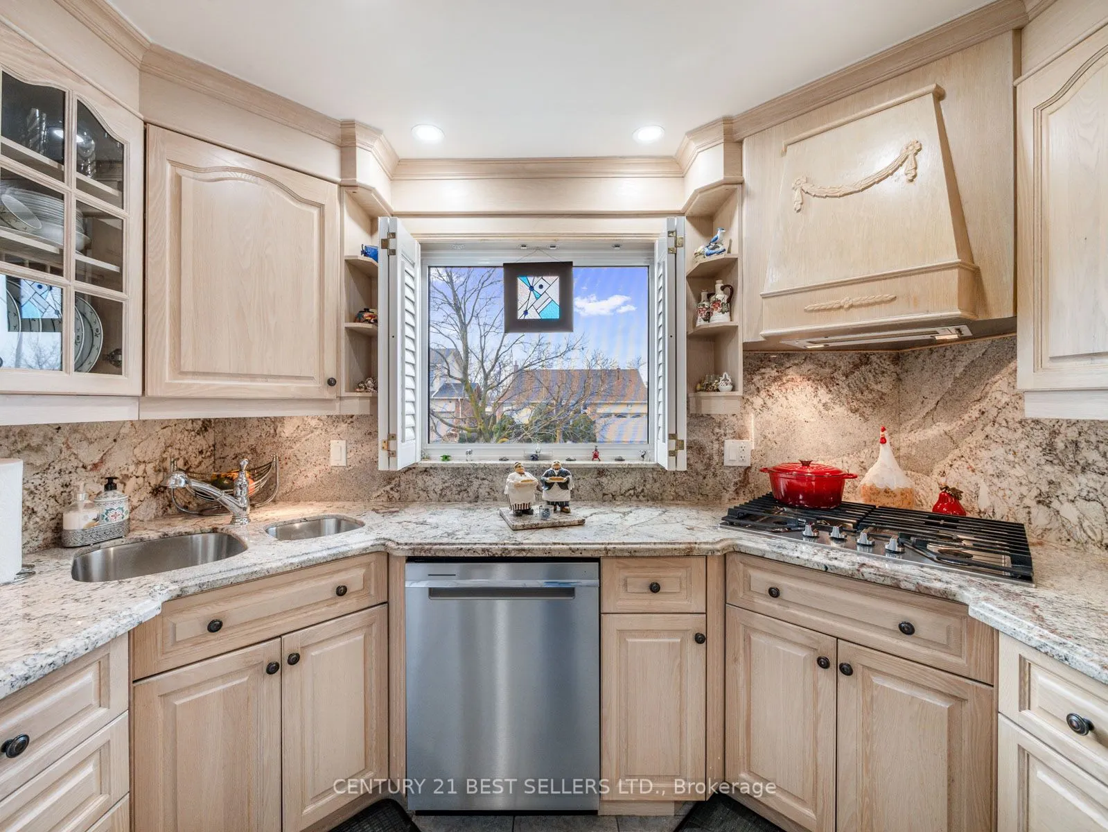 15 Blackthorn Lane