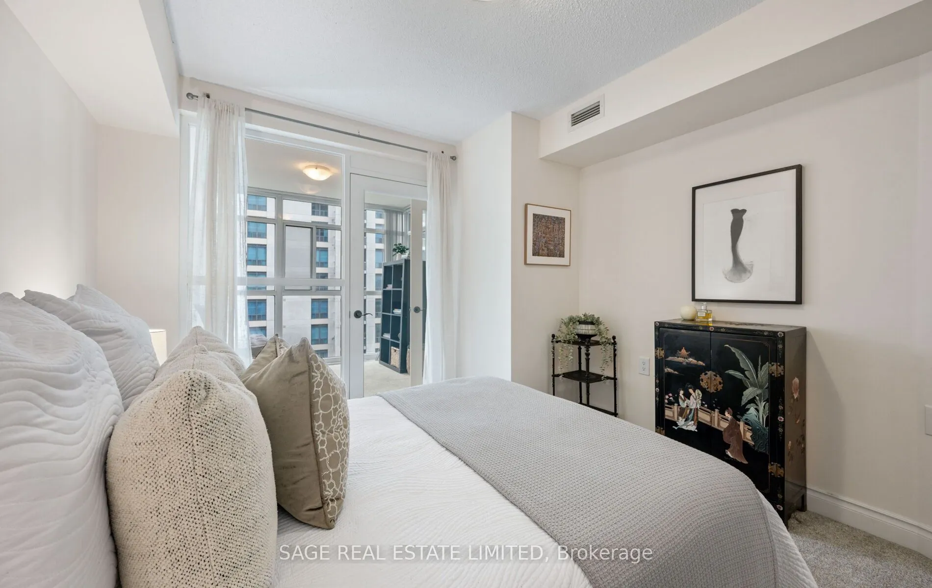 3 Marine Parade Drive, #1005