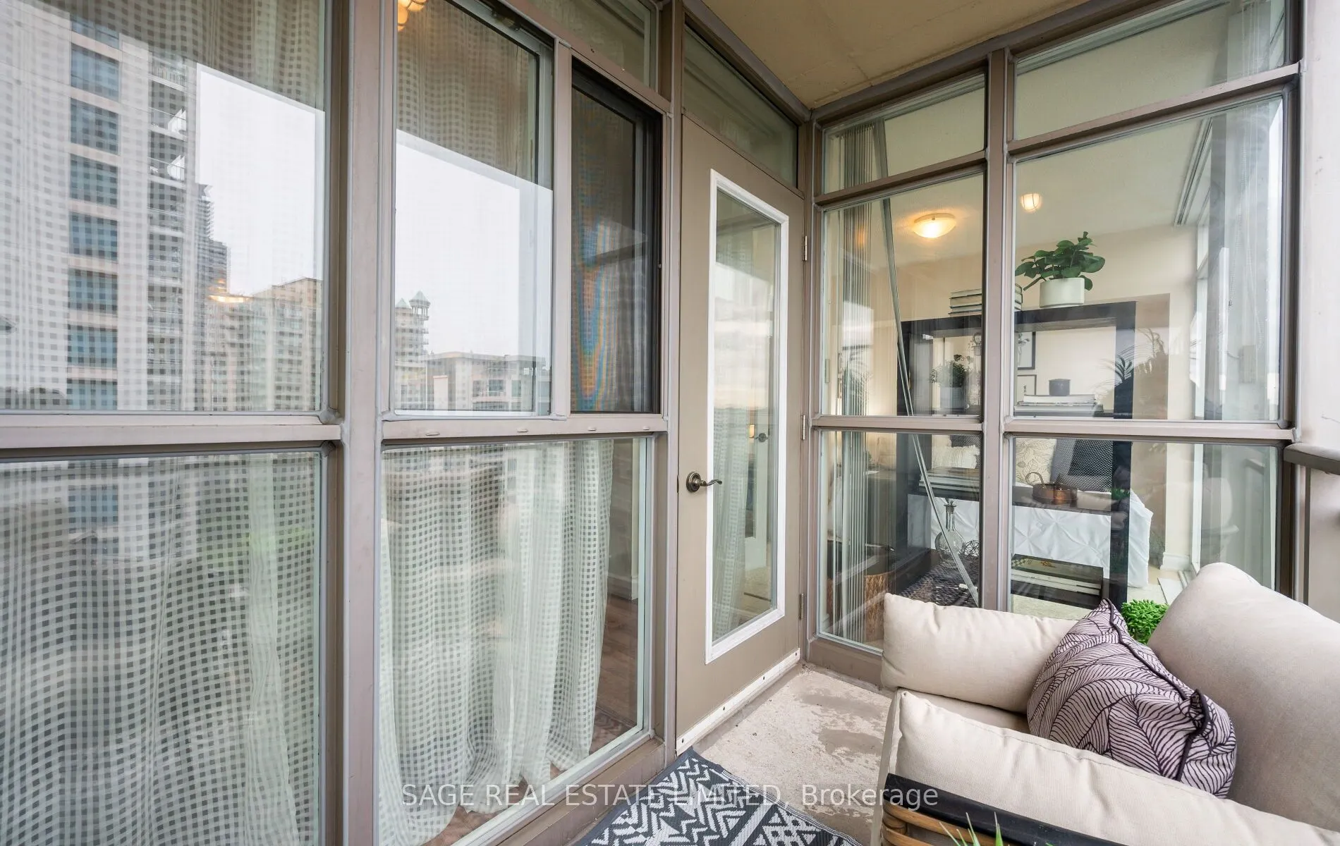 3 Marine Parade Drive, #1005
