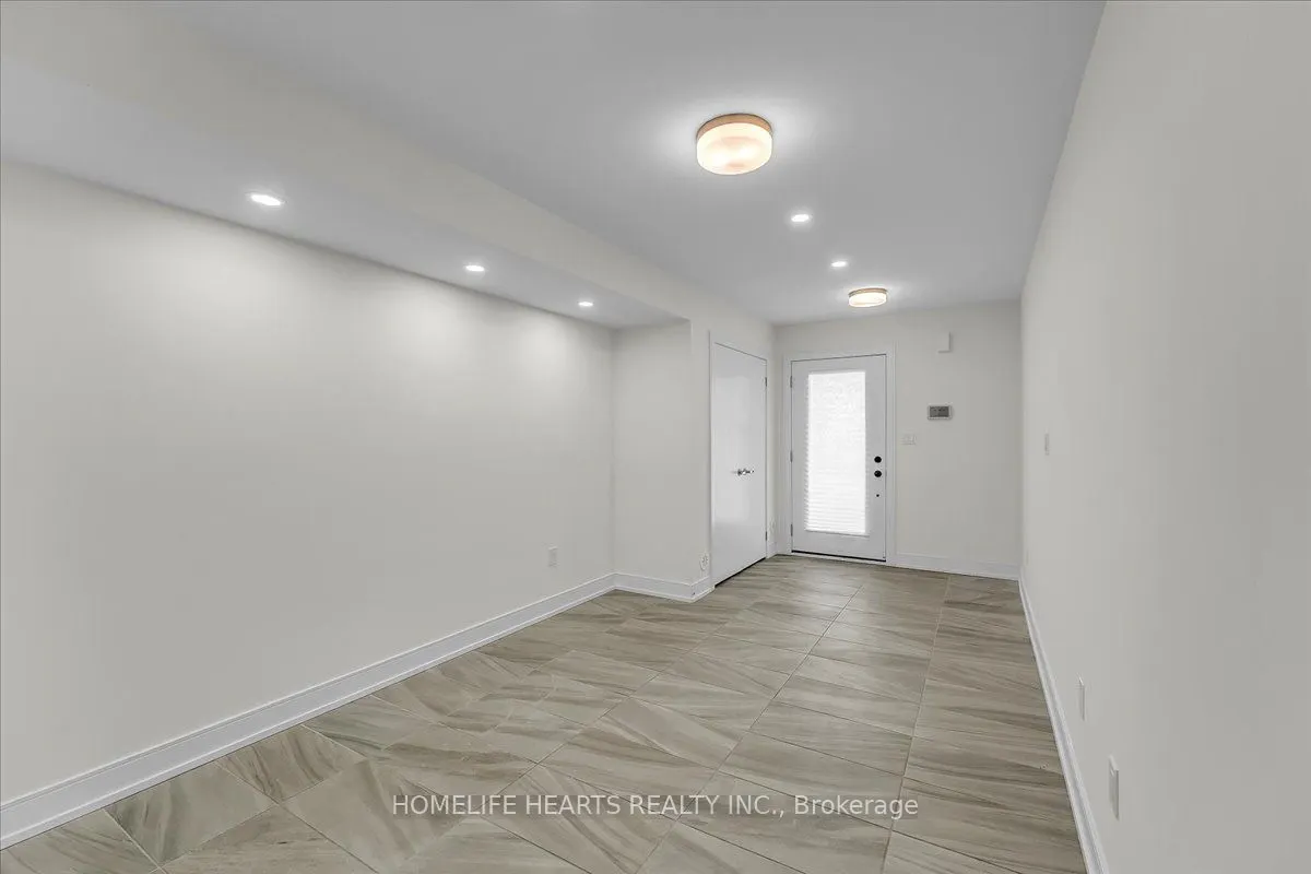 1389 Clarriage Court