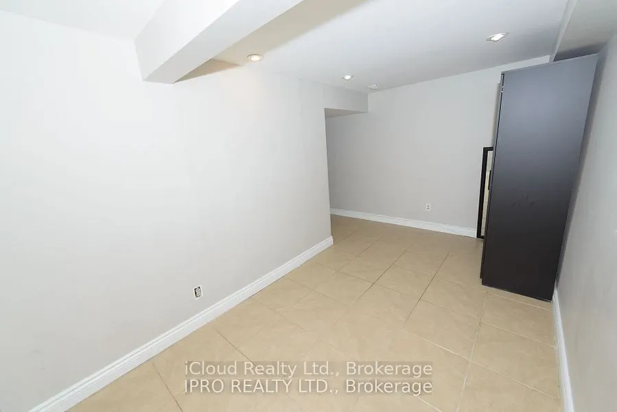 3765 Keenan Crescent, #2