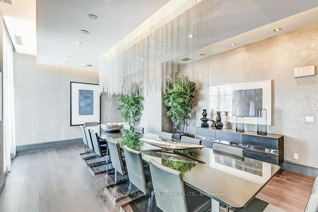 55 Speers Road, #701
