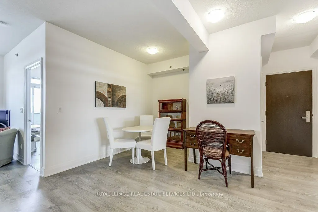 55 Speers Road, #701