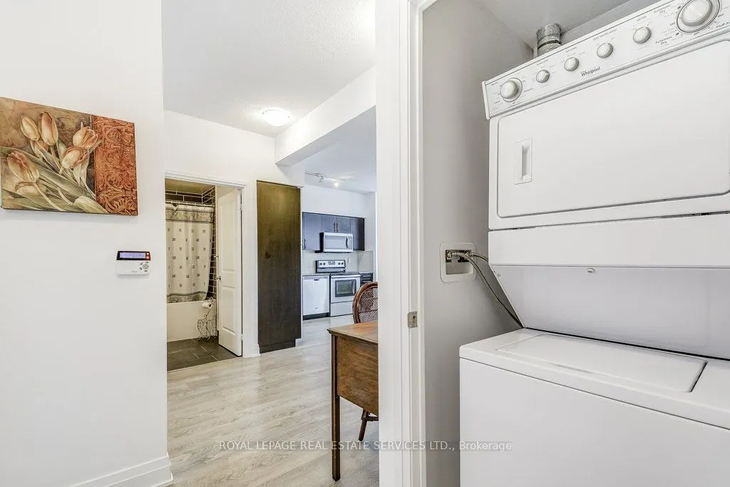 55 Speers Road, #701