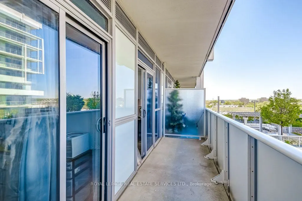 55 Speers Road, #701