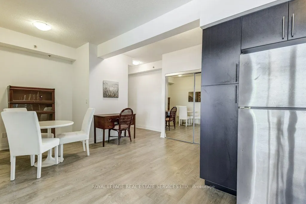 55 Speers Road, #701