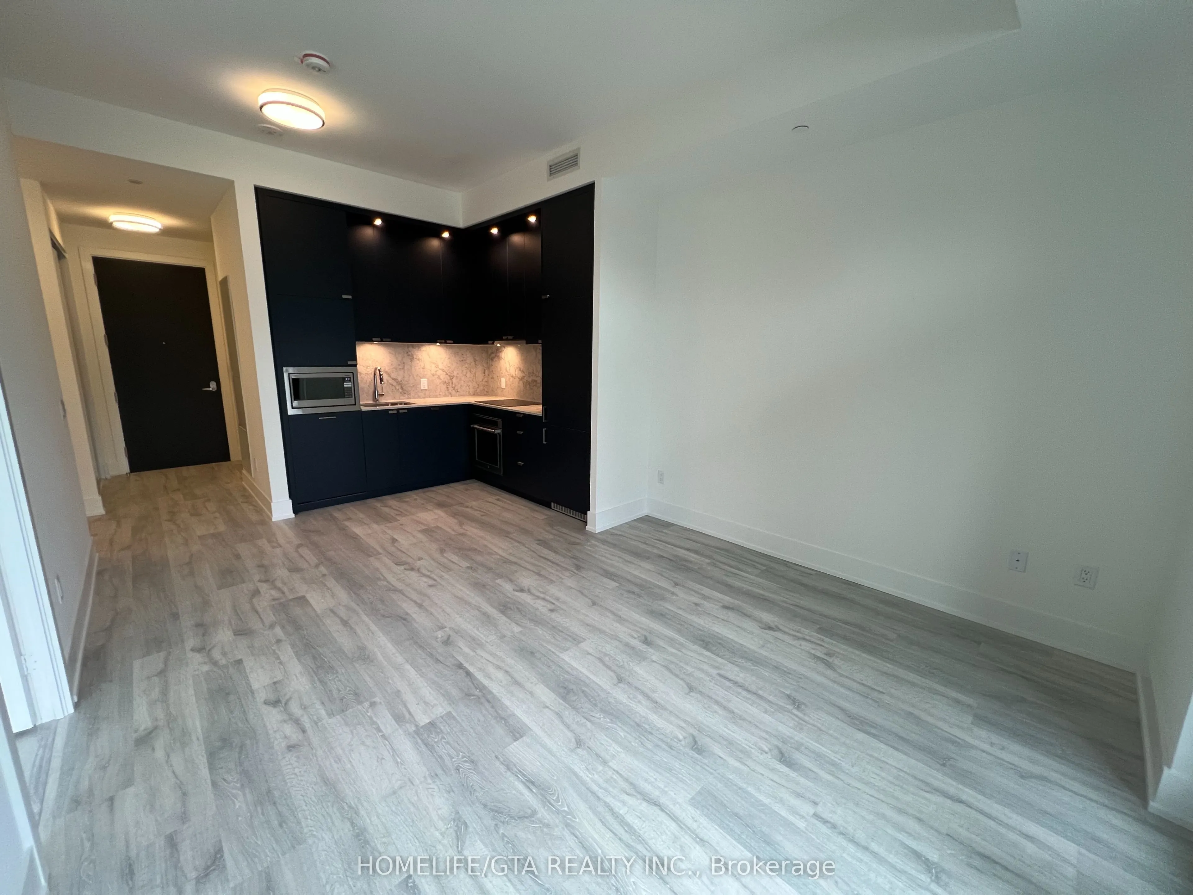 259 The Kingsway, #107
