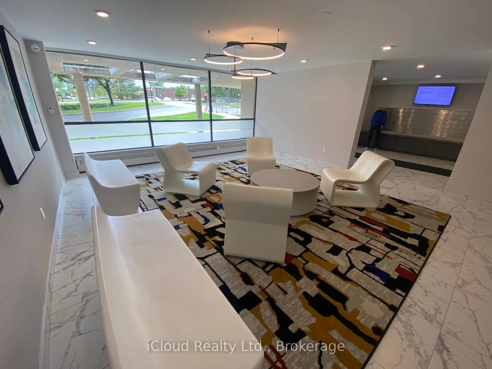 3501 Glen Erin Drive, #606