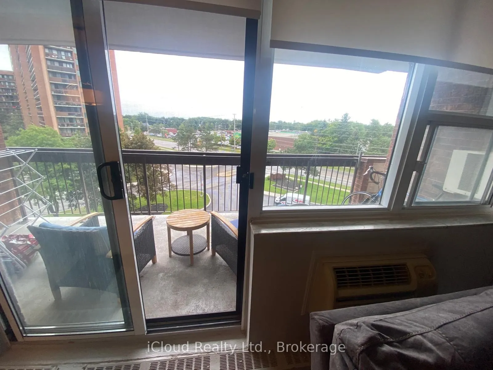 3501 Glen Erin Drive, #606