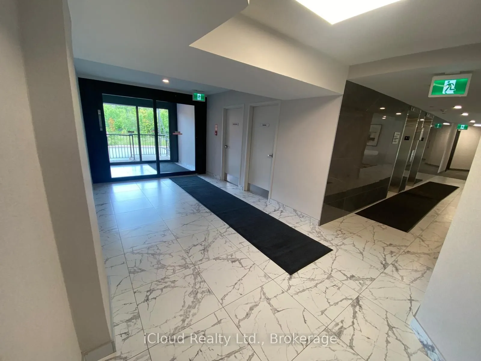 3501 Glen Erin Drive, #606