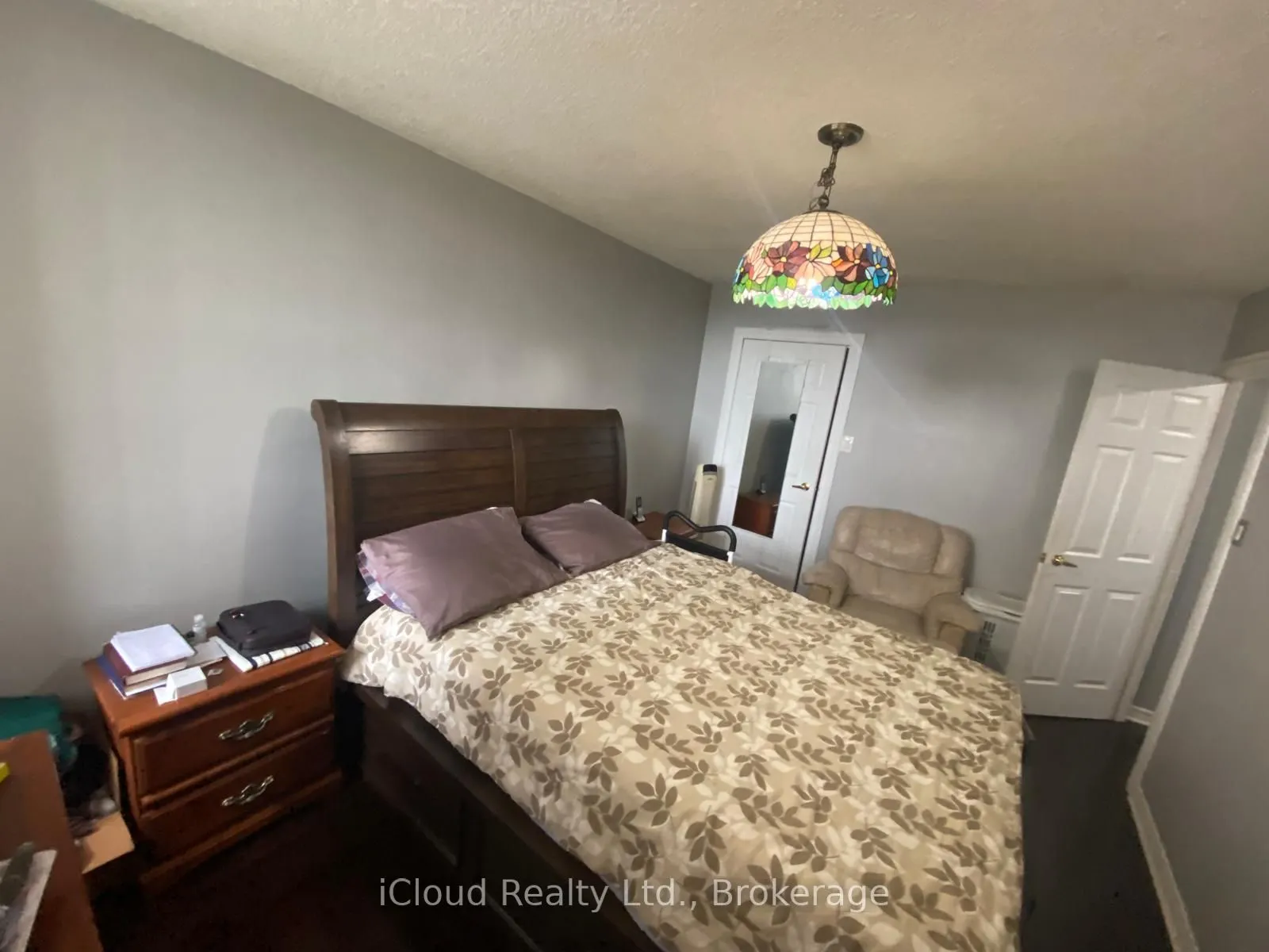 3501 Glen Erin Drive, #606