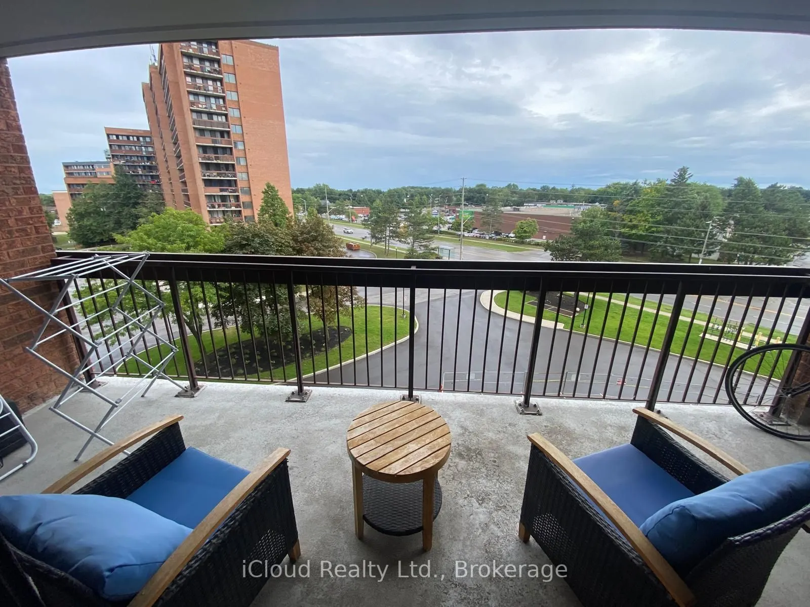 3501 Glen Erin Drive, #606