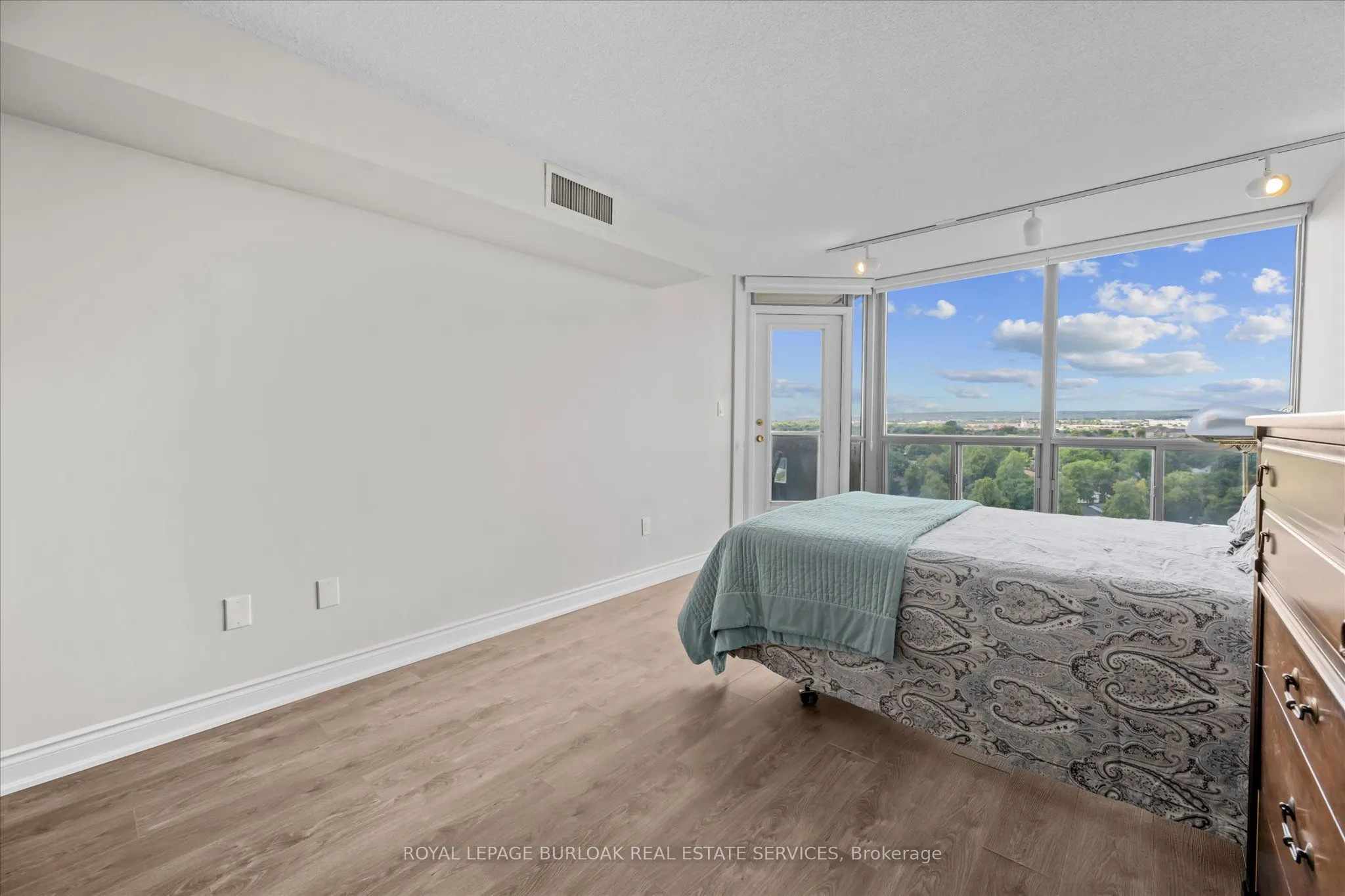 5090 Pinedale Avenue, #1107