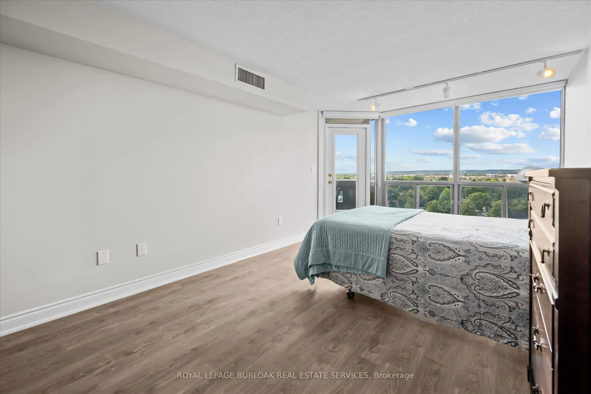 5090 Pinedale Avenue, #1107