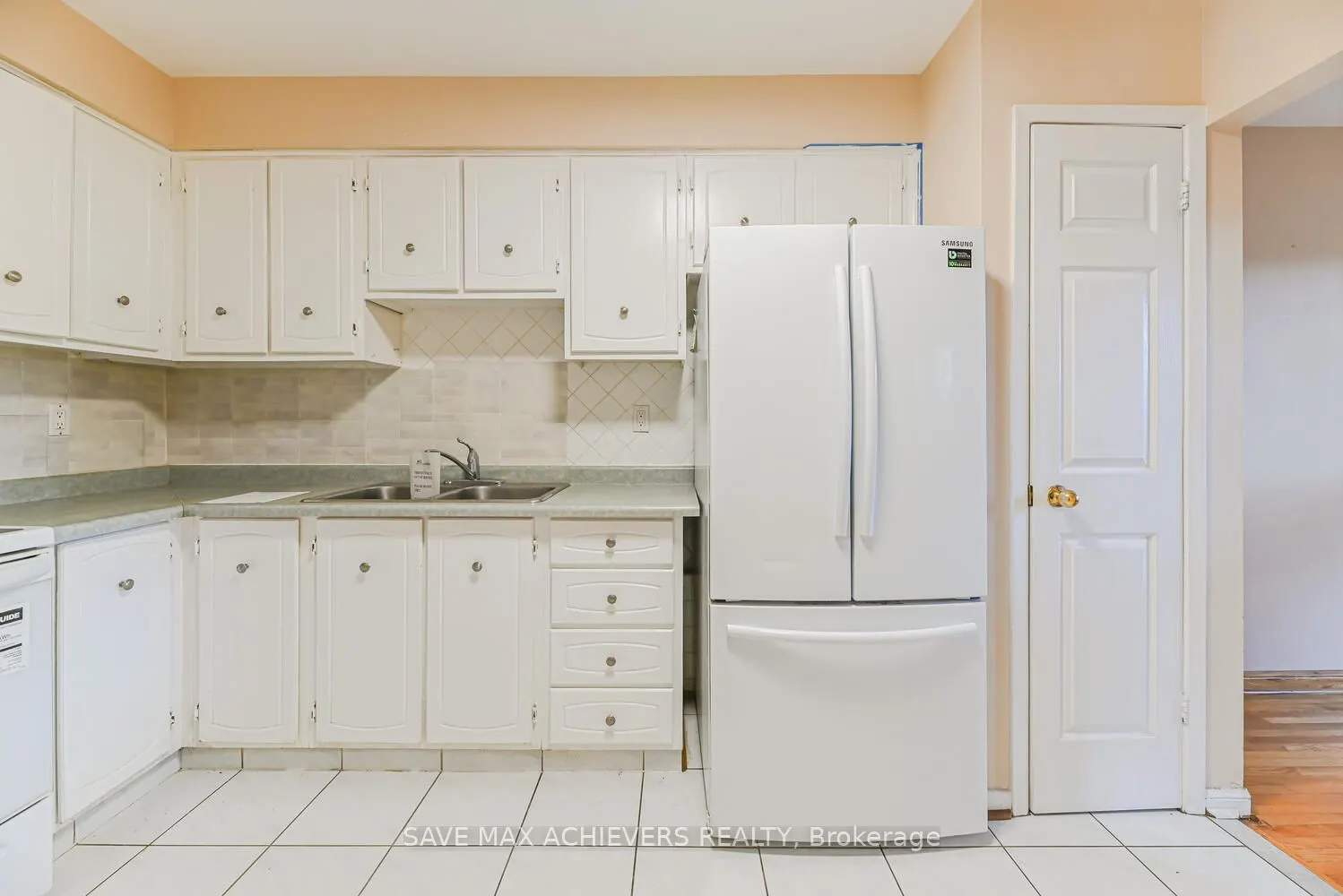 41 Mississauga Valley Boulevard, #56
