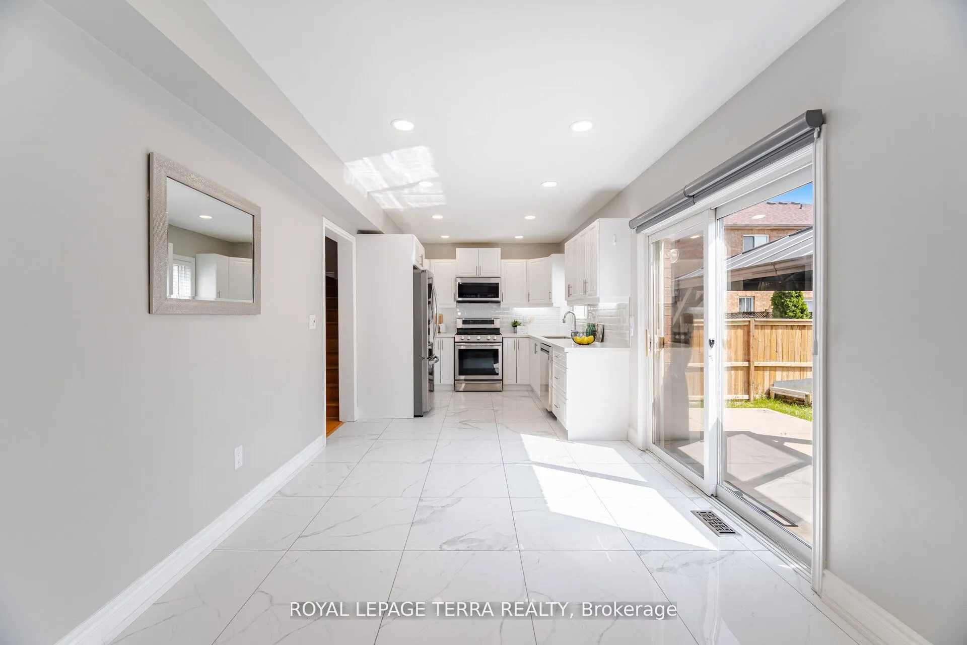 19 VALLEYPARK Crescent