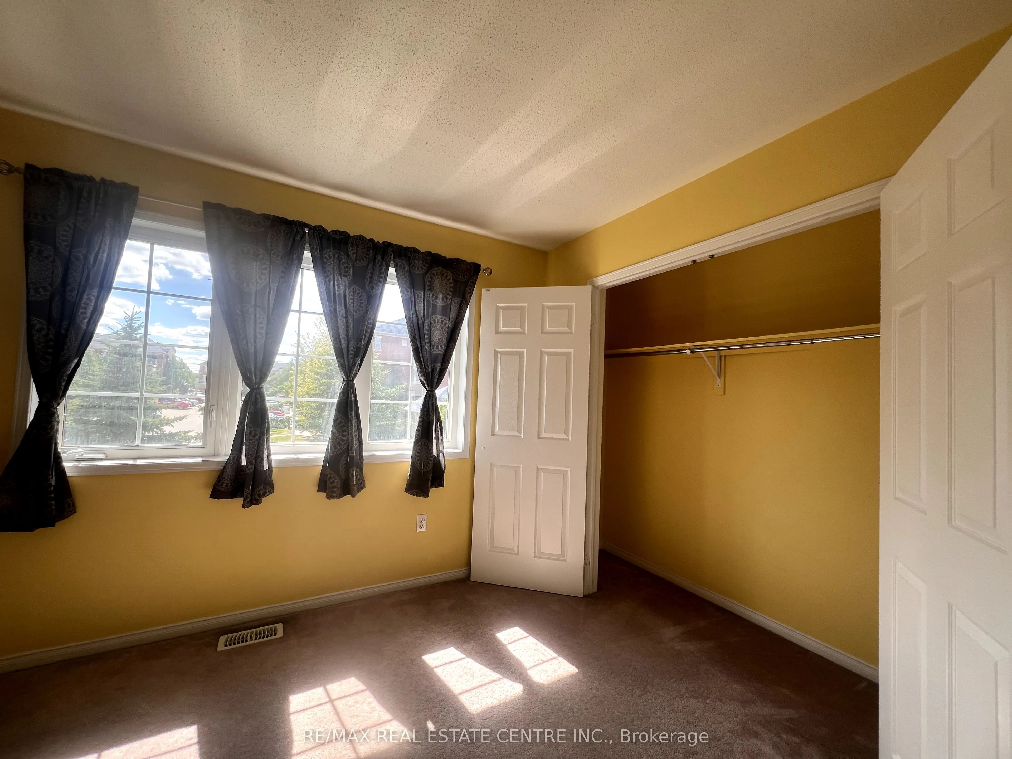 5054 Intrepid Drive