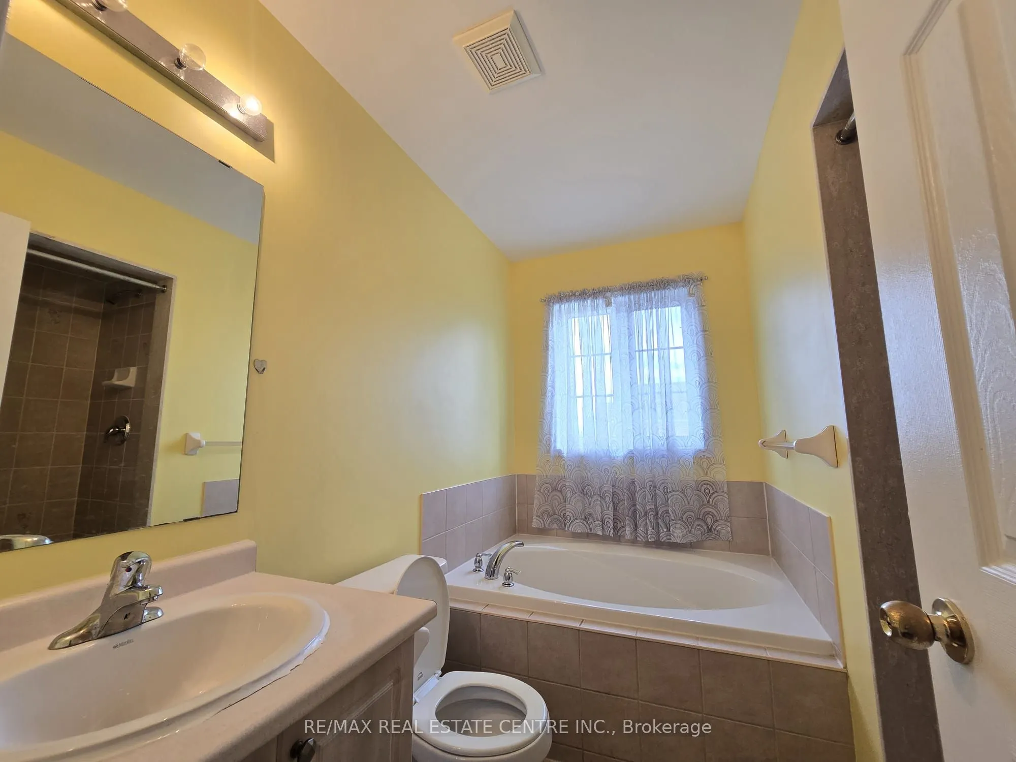 5054 Intrepid Drive