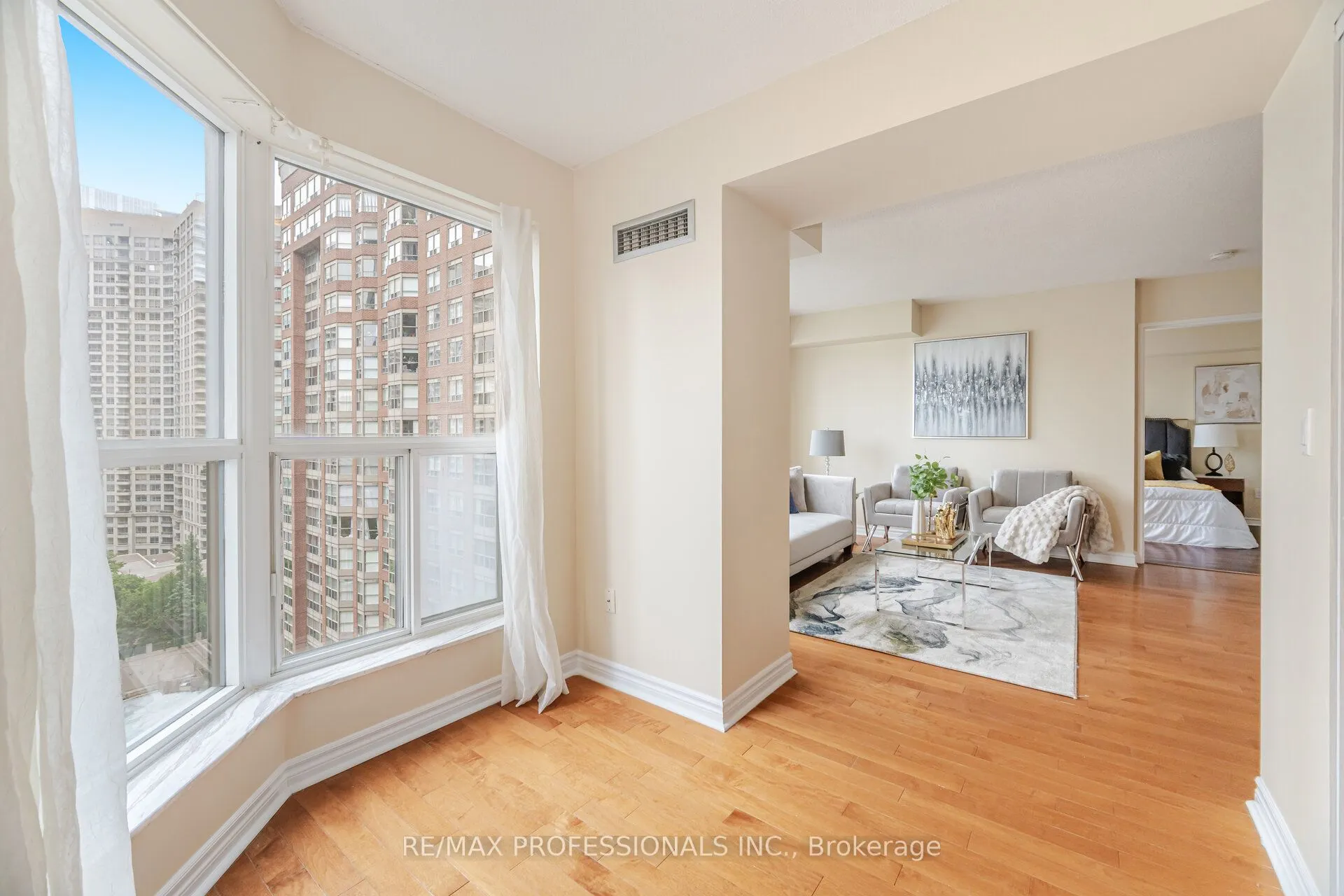 335 Webb Drive, #1606